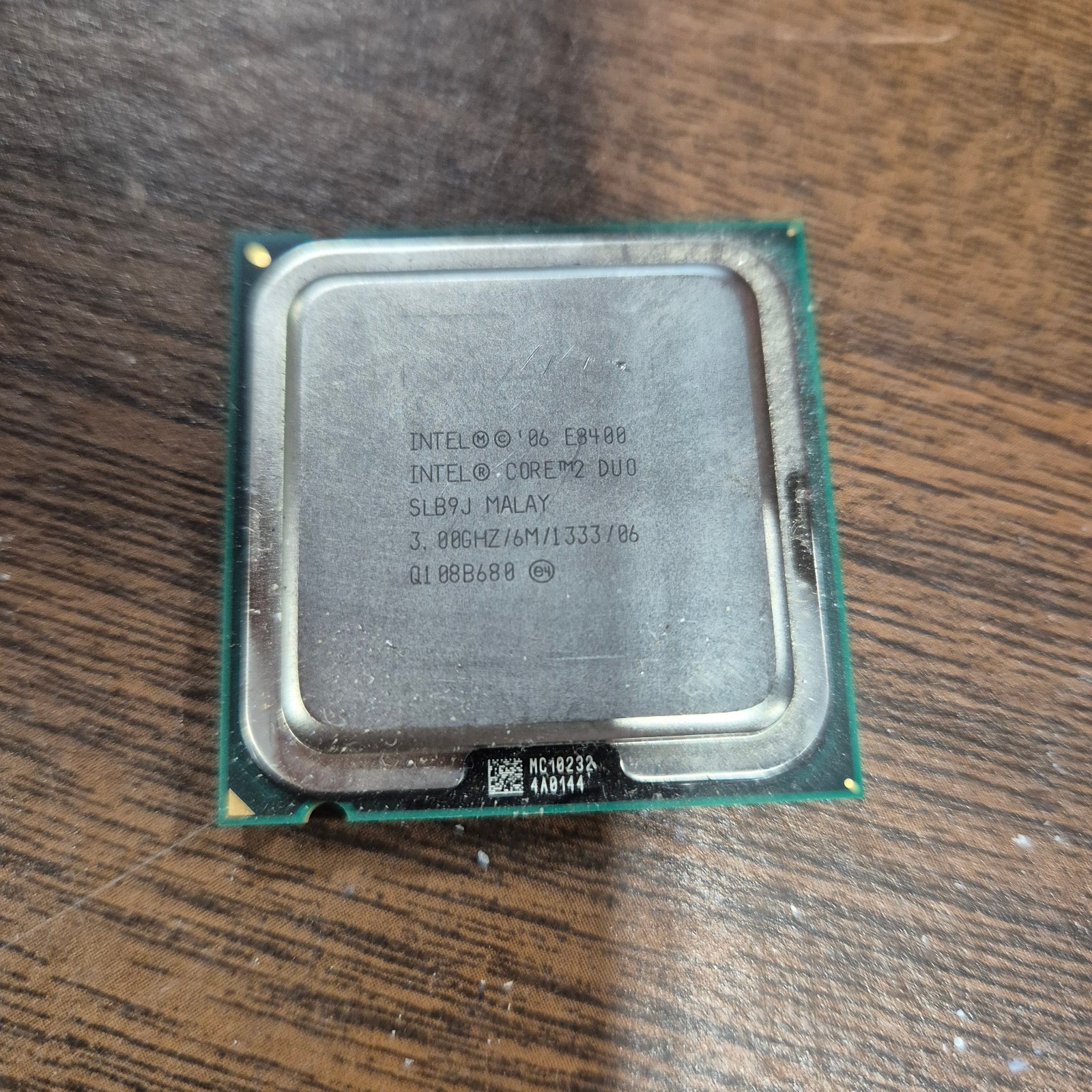 Intel Core 2 Duo E8400 – 3.00 GHz Dual-Core (SLB9J) Processor