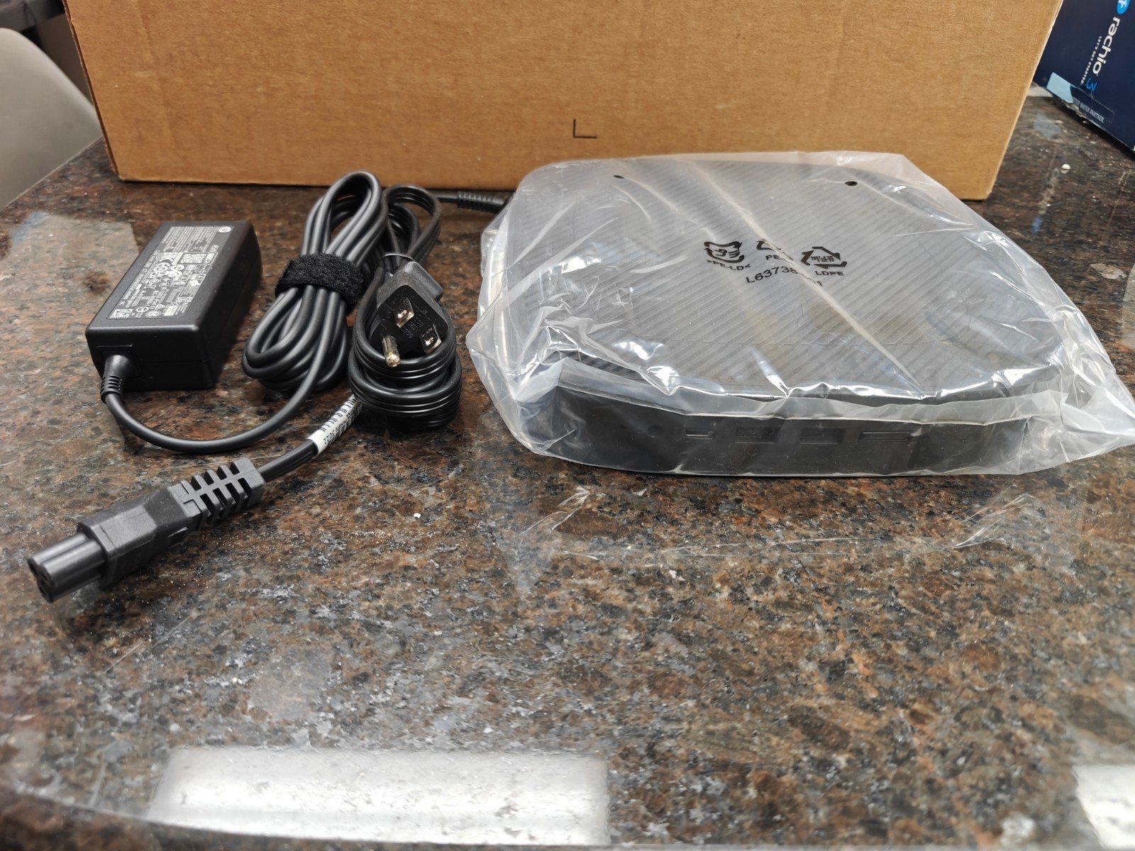 HP T640 Thin Client Ryzen R1505G 2.40GHz 8GB RAM 16GB SSD – New Open Box