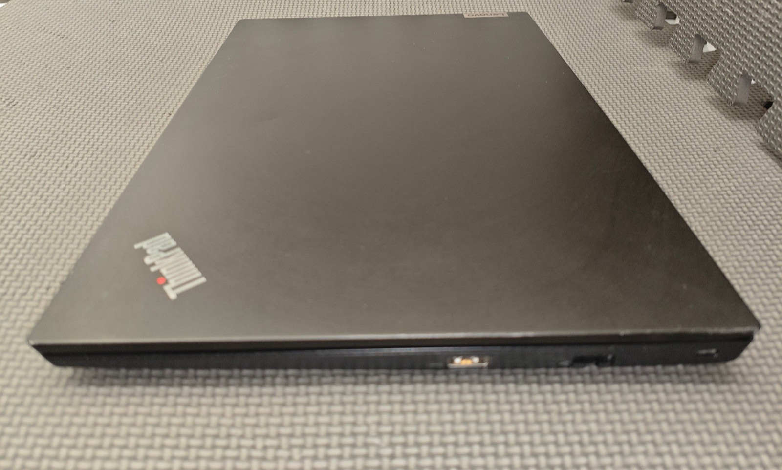 Lenovo ThinkPad E15 Gen 3 AMD Ryzen 5 5500U 8GB RAM 15.6 FHD 256GB storage