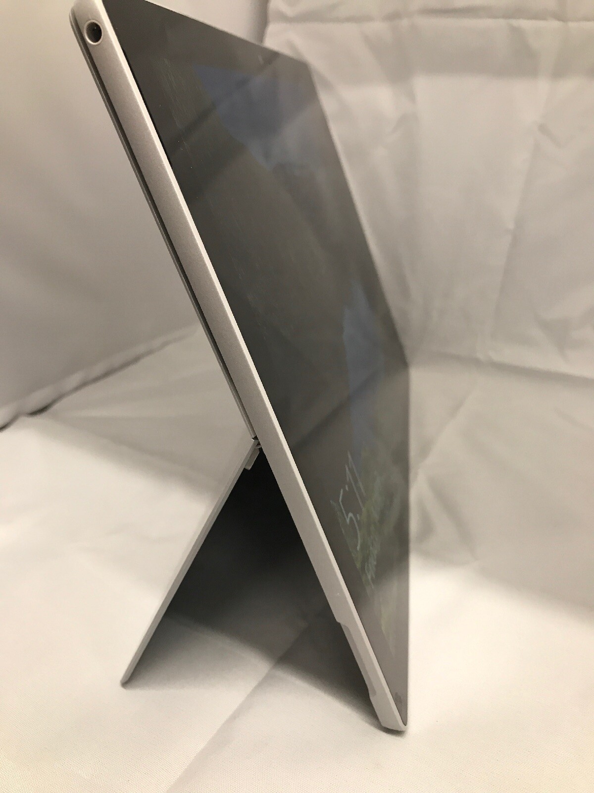 Microsoft Surface Pro 5 Model 1796 12.3 Intel 4GB/8GB/16gb 128-256-512GB-1TB