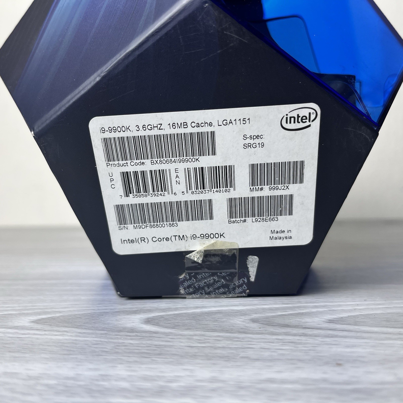 Intel Core i9-9900K SPECIAL EDITION 9th Gen 8-Core 3.6GHz LGA1151 (BARELY USED)