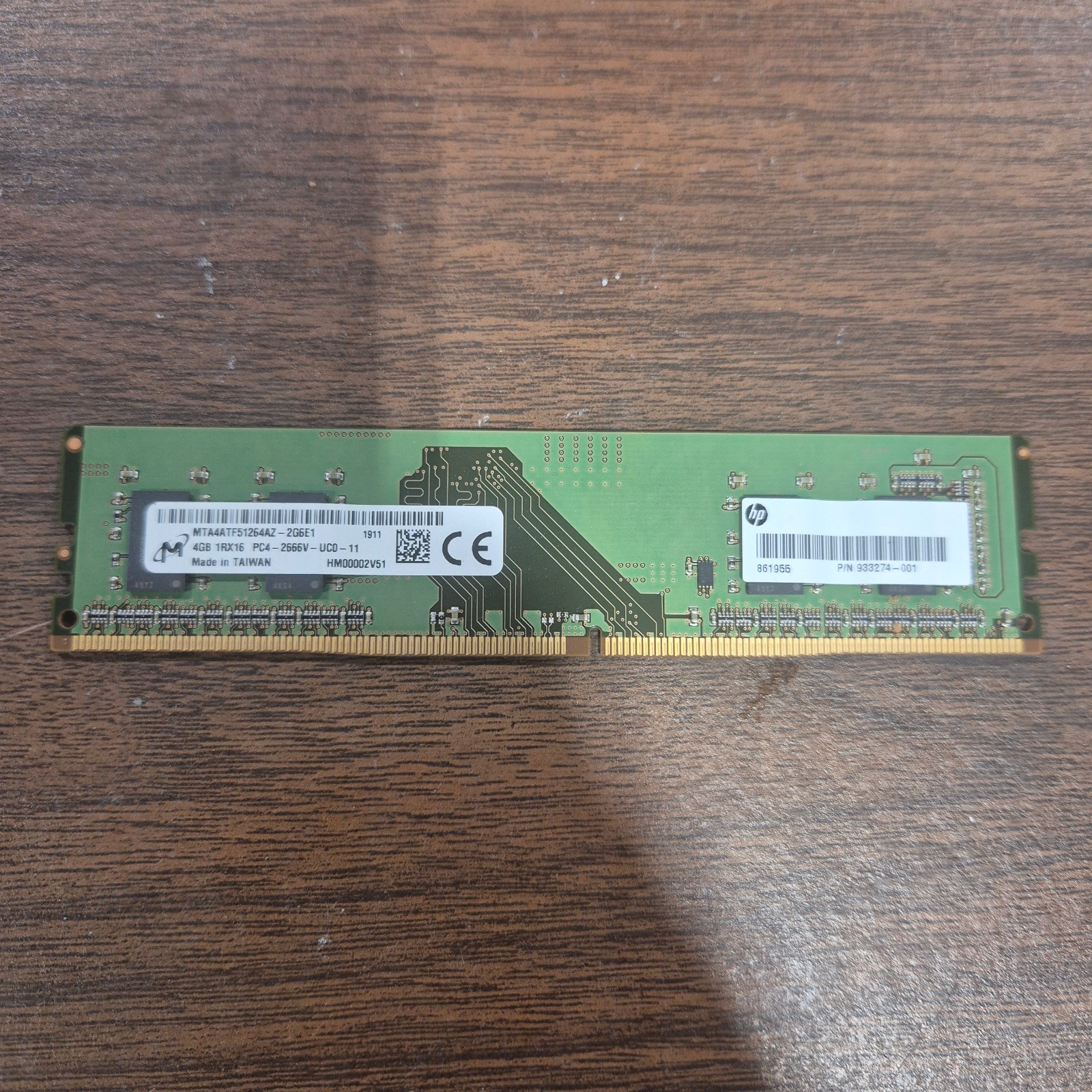 Micron 4GB (1 Stick) PC4-21300 DDR4 2666V DIMM PC Memory MTA4ATF51264AZ-2G6E1