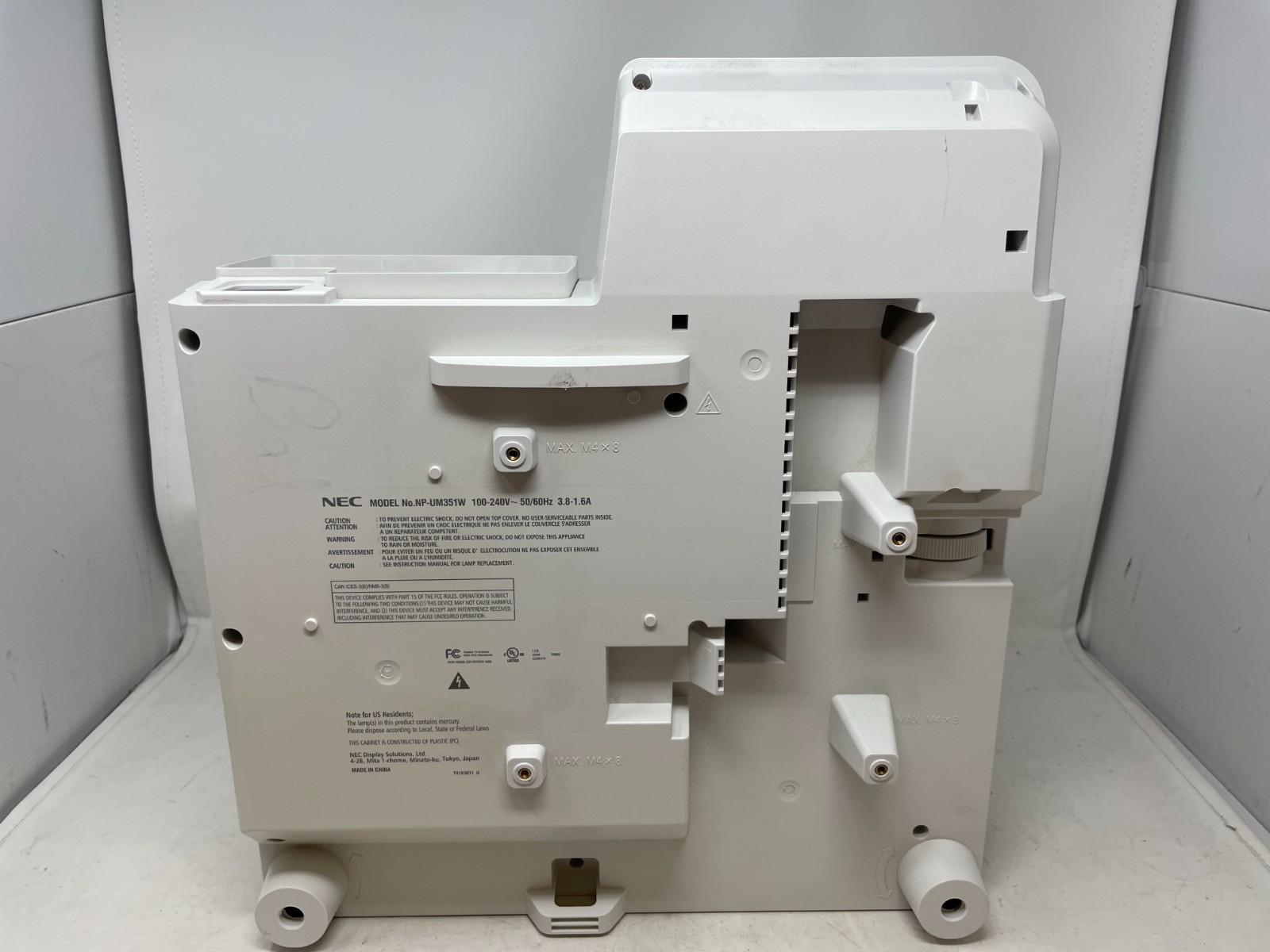 REPAIR UNIT: NEC NP-UM351W Ultra Short Throw 3LCD Projector – 820 Lamp Hours