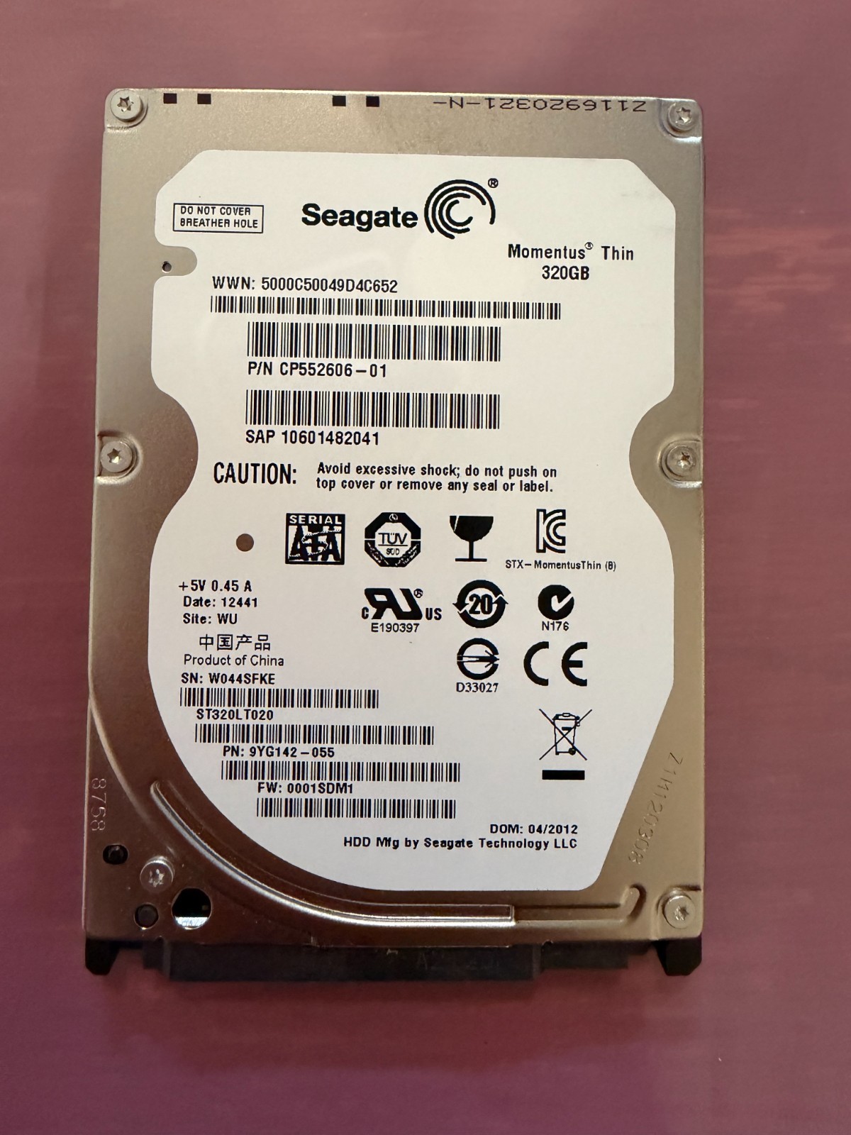 Seagate Momentus Thin ST320LT020 320GB 2.5″ SATA HDD **FREE SHIPPING