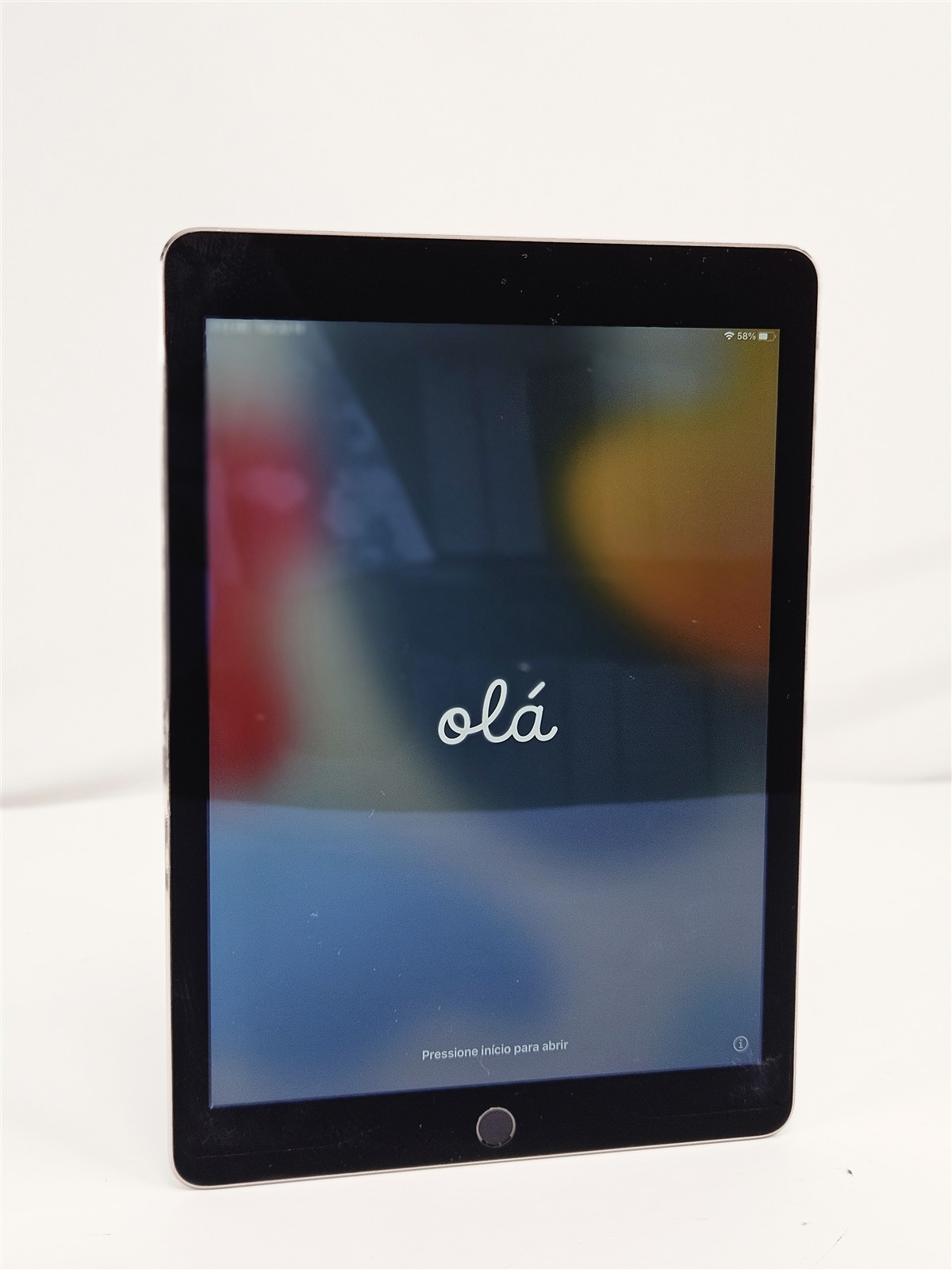 Apple iPad Air 2 9.7″ 32GB Wi-Fi Only A1566 Space Gray Tablet