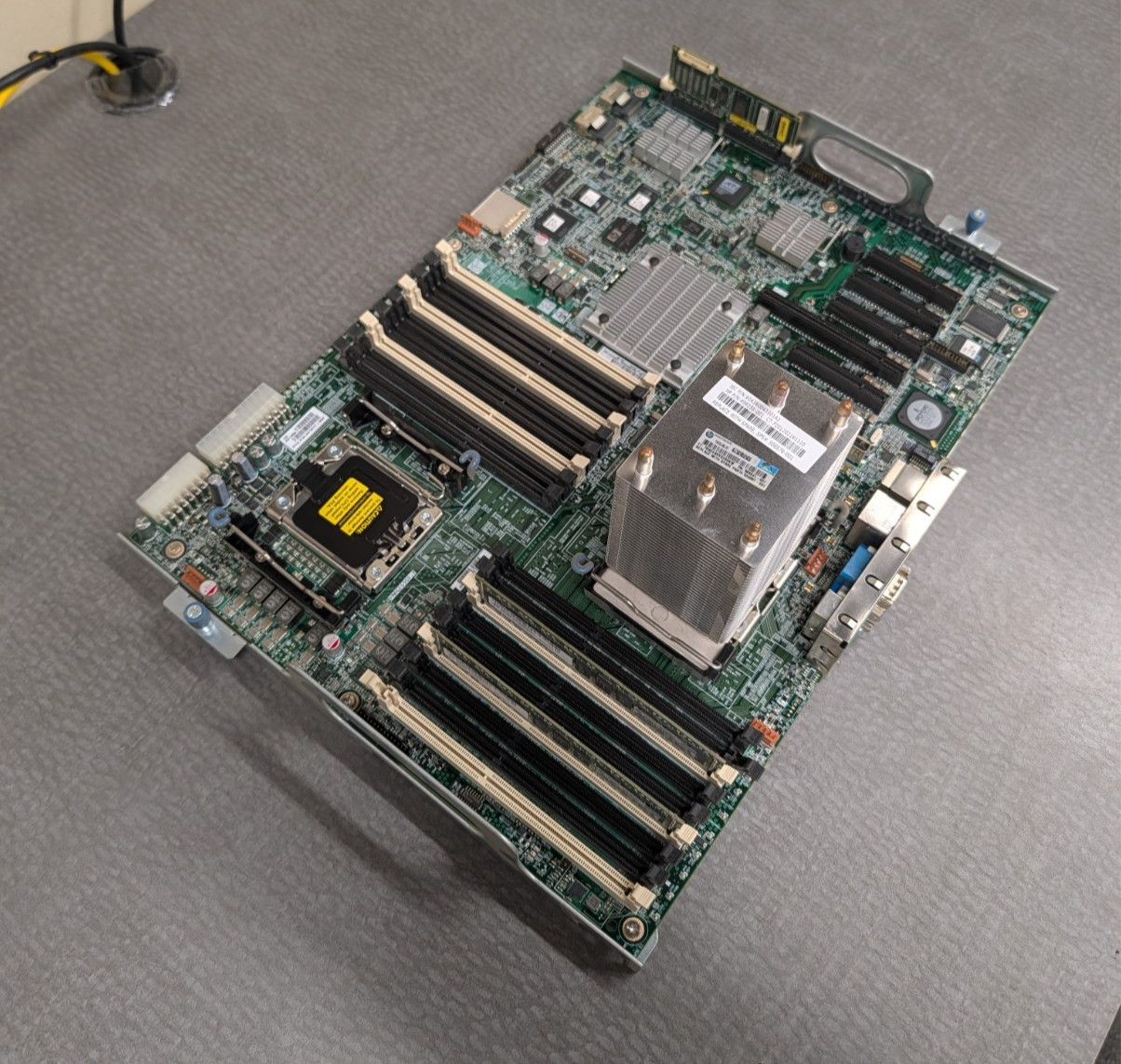 Motherboard for HP ML350 G6, Intel Xeon E5620, 4GB RAM, 606019-001