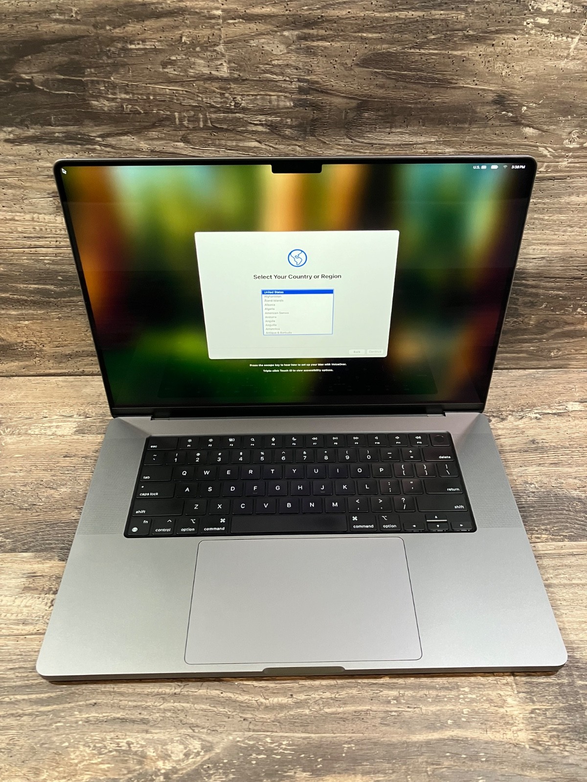 Apple MacBook Pro 16″ | M1 Max 2021 10 CPU 24 GPU | 64GB RAM 1TB SSD | Very Good