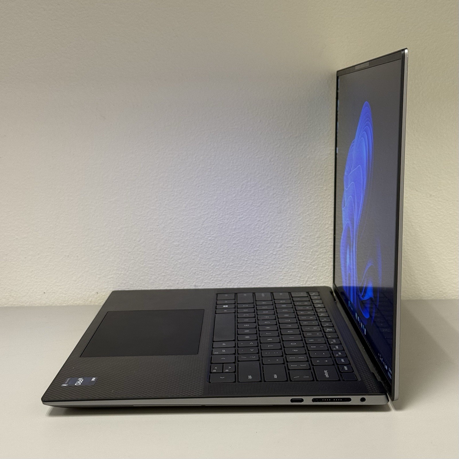 Dell Precision 5570 i7 512GB 32GB RTX A1000 15.6” FHD+