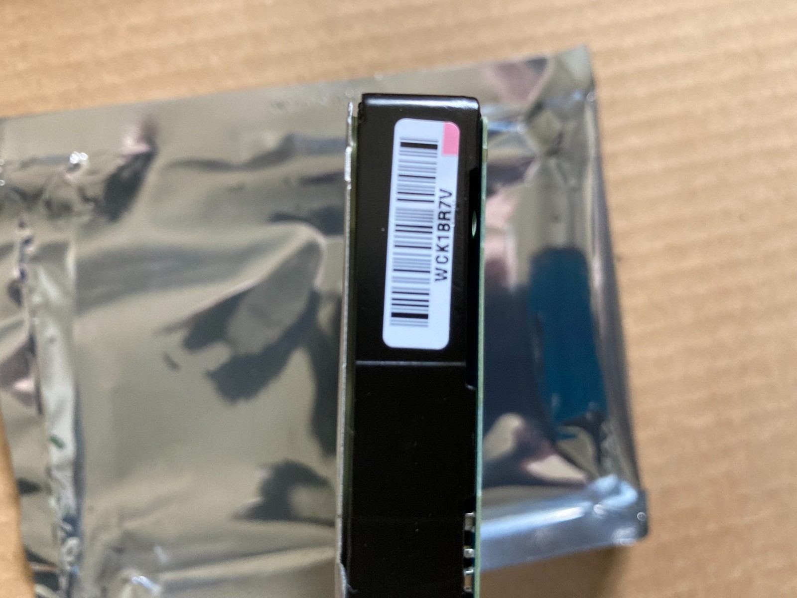 4TB SATA 2.5″ SEAGATE ST4000LM024 sn: WCK 1BR7V *** ZERO HOURS ***