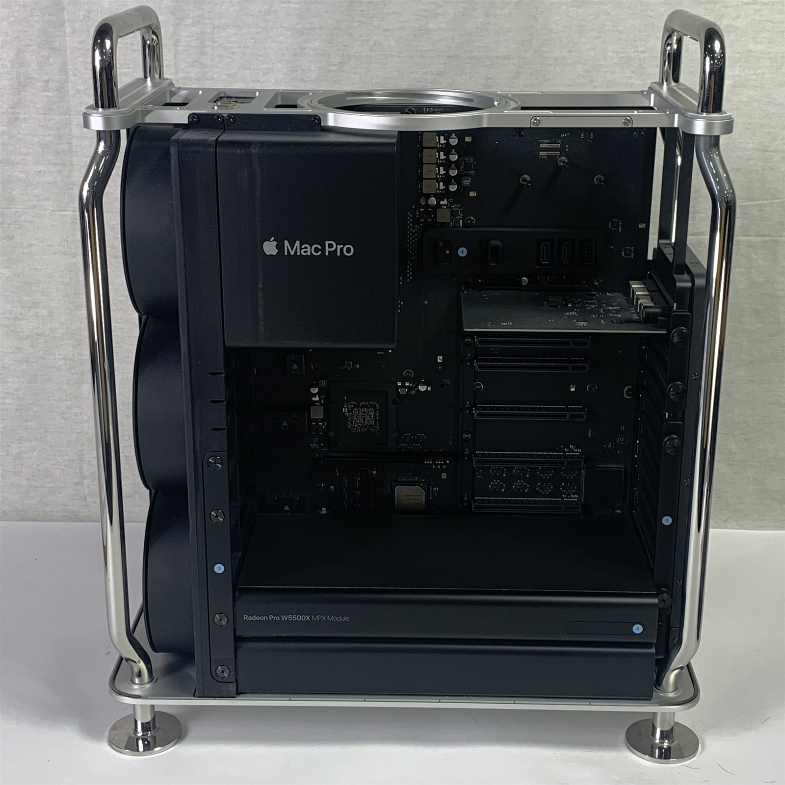 Apple A1991 Mac Pro (2019) Xeon W-3235 – 32GB – 1TB SSD – Radeon Pro W5500X