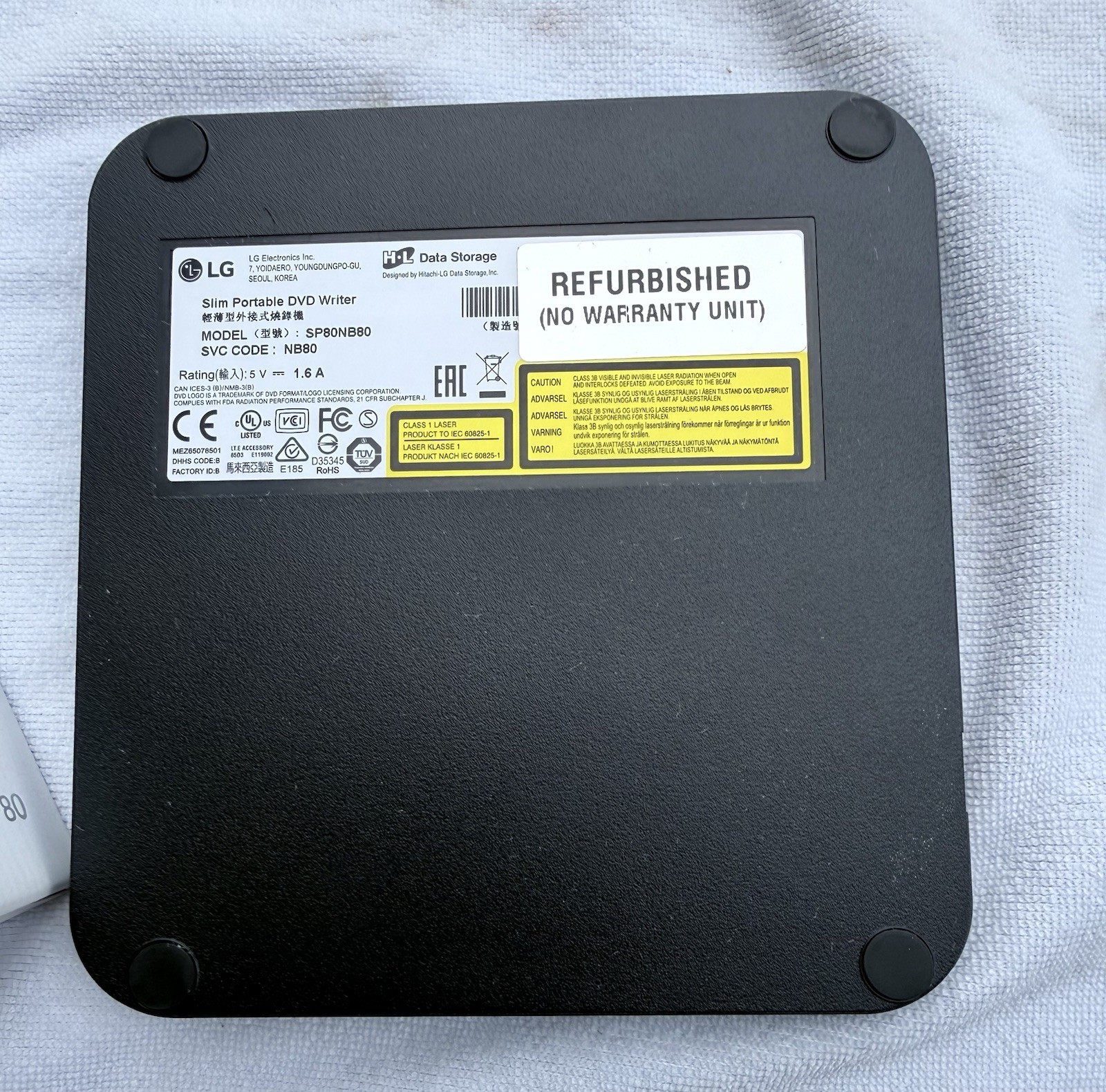 LG Ultra Slim Portable External DVD Writer SP80NB80 24x CD 8x DVD USB Mac PC