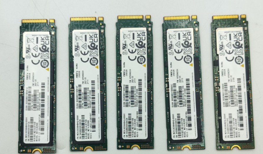 Lot of 5 Samsung PM981a 256GB NVMe PCIe Gen3 x4 M.2 2280 SSD MZVLB256HBHQ Tested