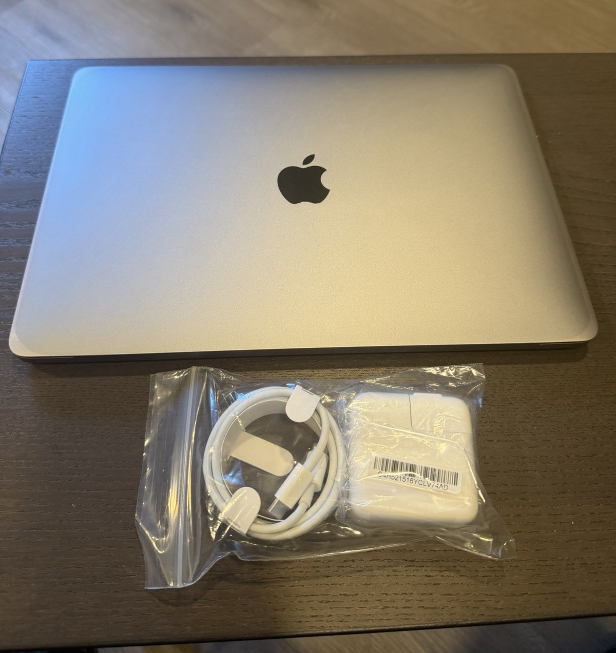 Apple MacBook Air 13.3″ (2020) M1 16GB 494GB SSD Silver macOS Tahoe
