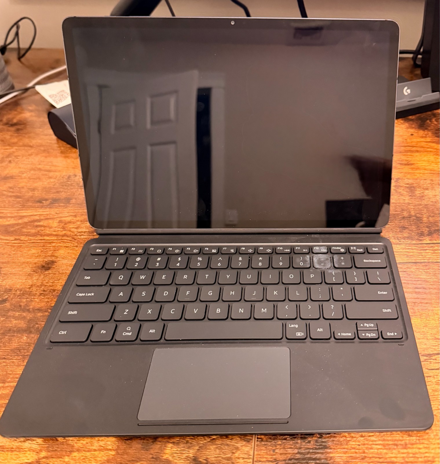 Samsung Galaxy Tab S7 + 12.4″ 128GB SM-T970 w/Official keyboard & pen EXCELLENT