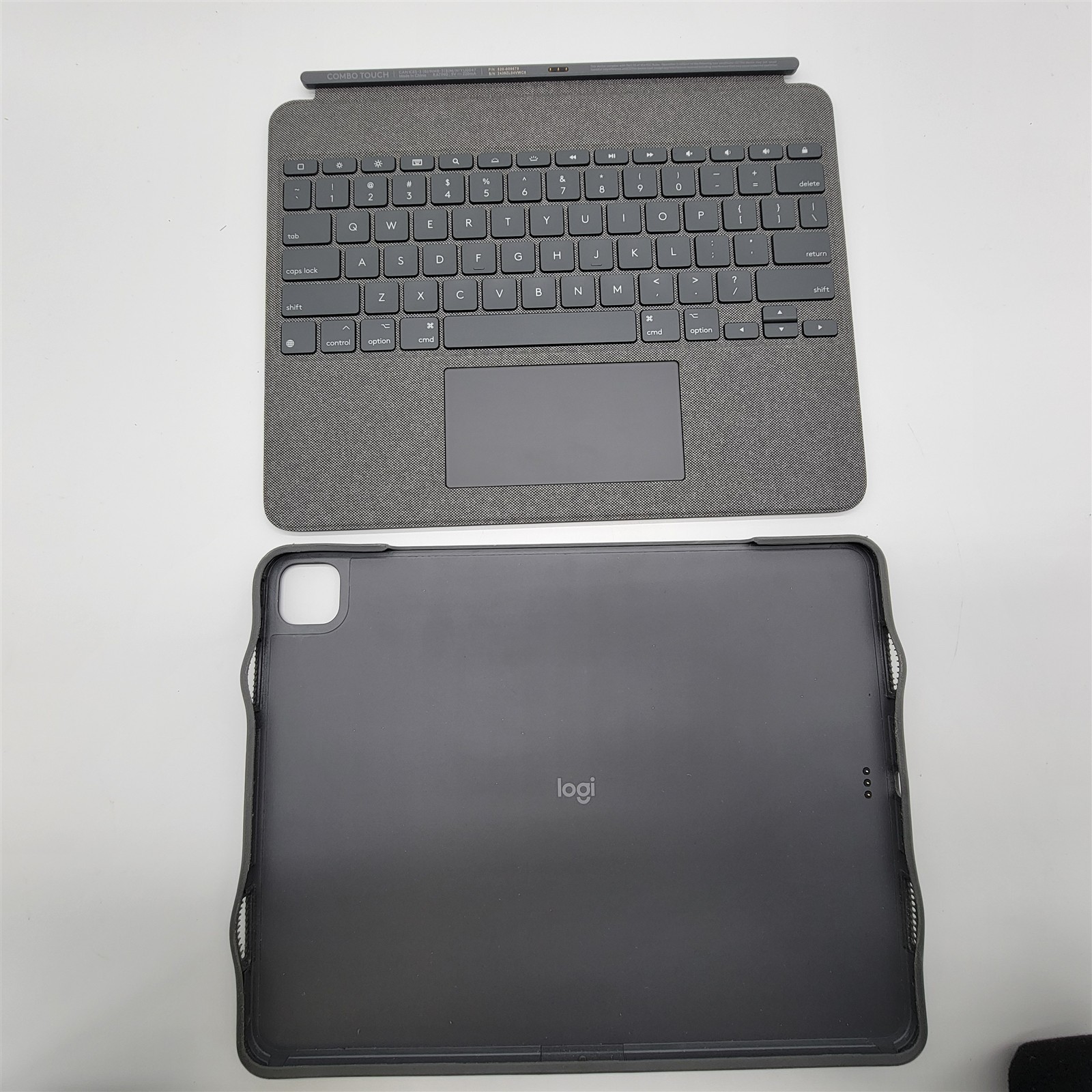 Logitech Combo Touch Keyboard Case for 12.9″ Apple iPad Pro 5th Gen. Oxford Gray