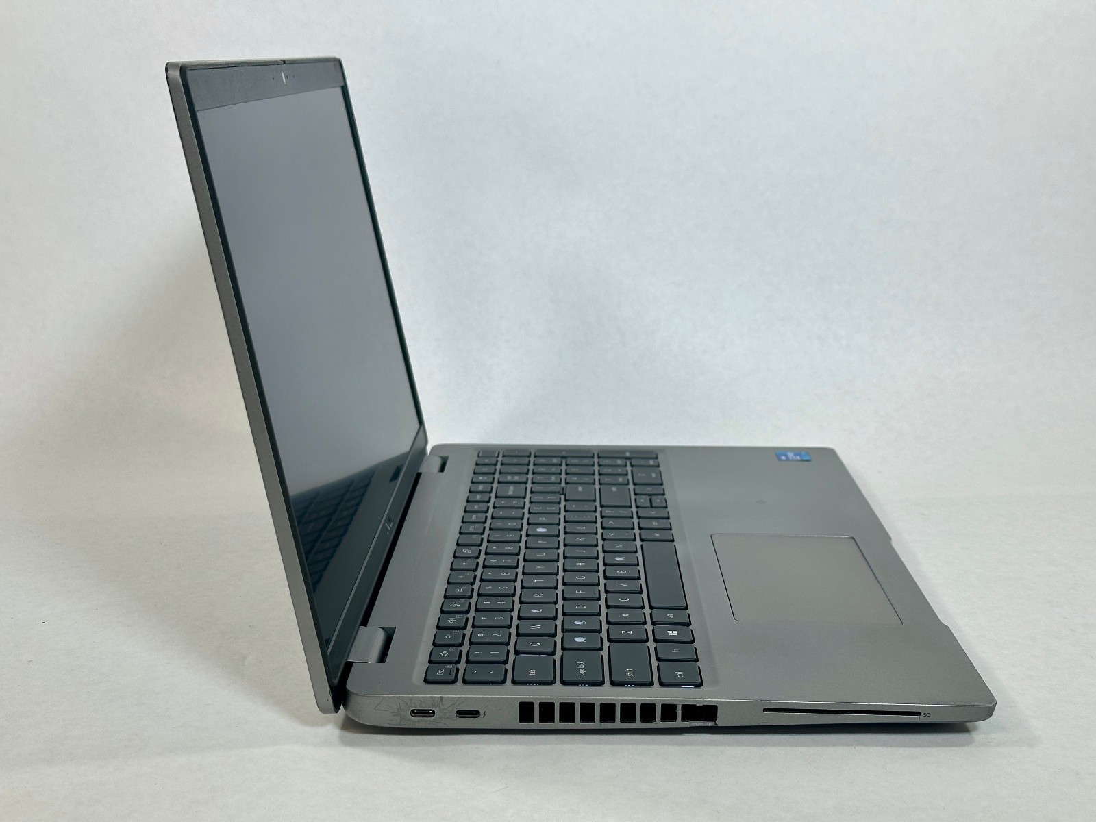 Dell Latitude 5520 15.6″ Laptop i7-1185G7 16GB RAM 512GB NVME Win11P – Worn