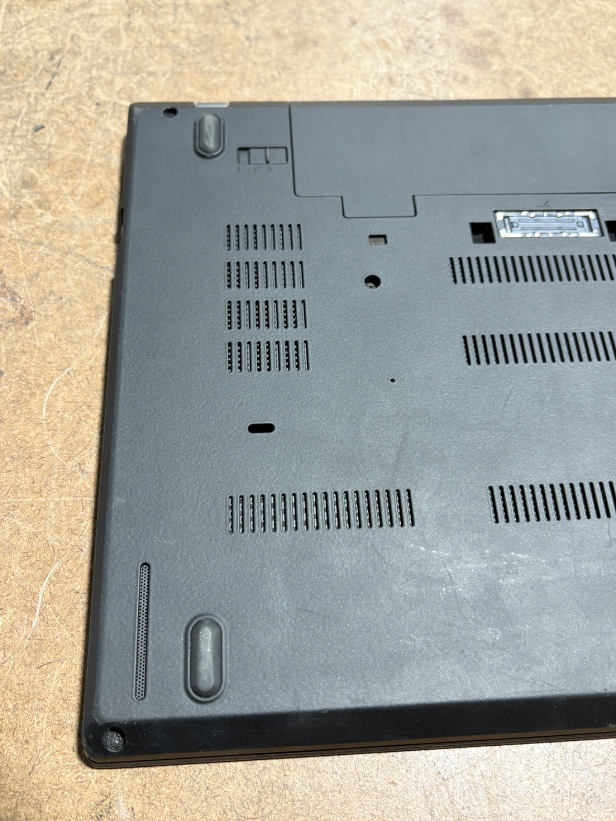 Lenovo ThinkPad T470 14″ FHD i5-6200U 8GB RAM 256GB SSD No OS No Charger