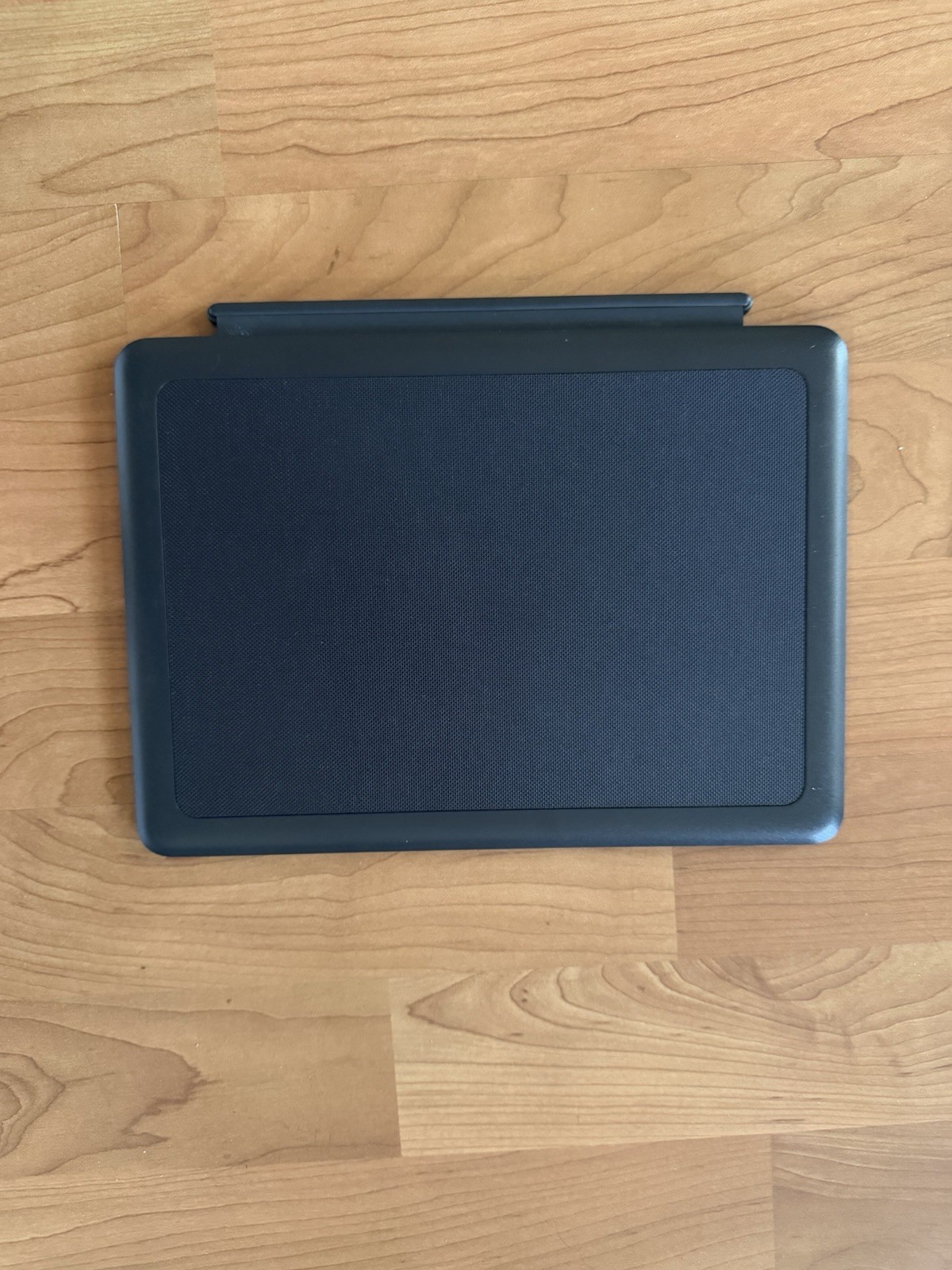 Logitech Combo Touch Keyboard Case for Apple iPad 5th and 6th gen Open Box