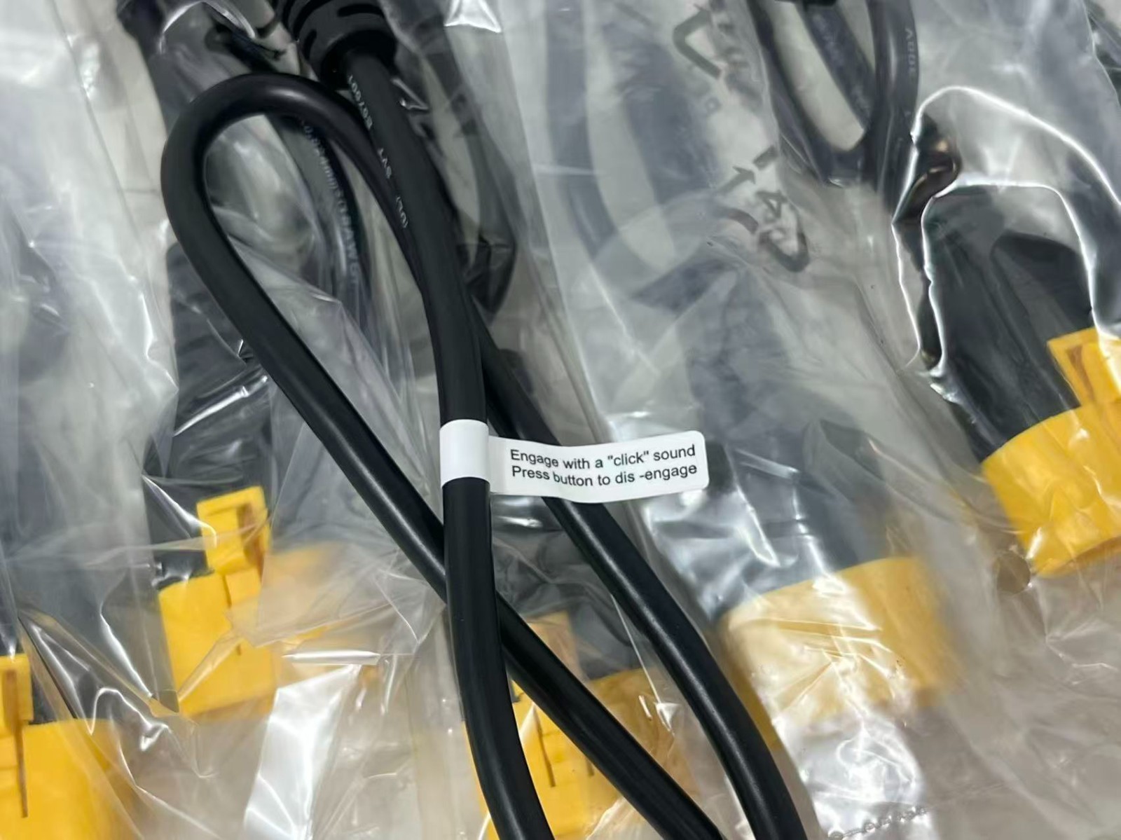 lot of 10 ,Locking IEC C13 to C14 Power Cable 18AWG 2FT Server PDU UPS Cord,new