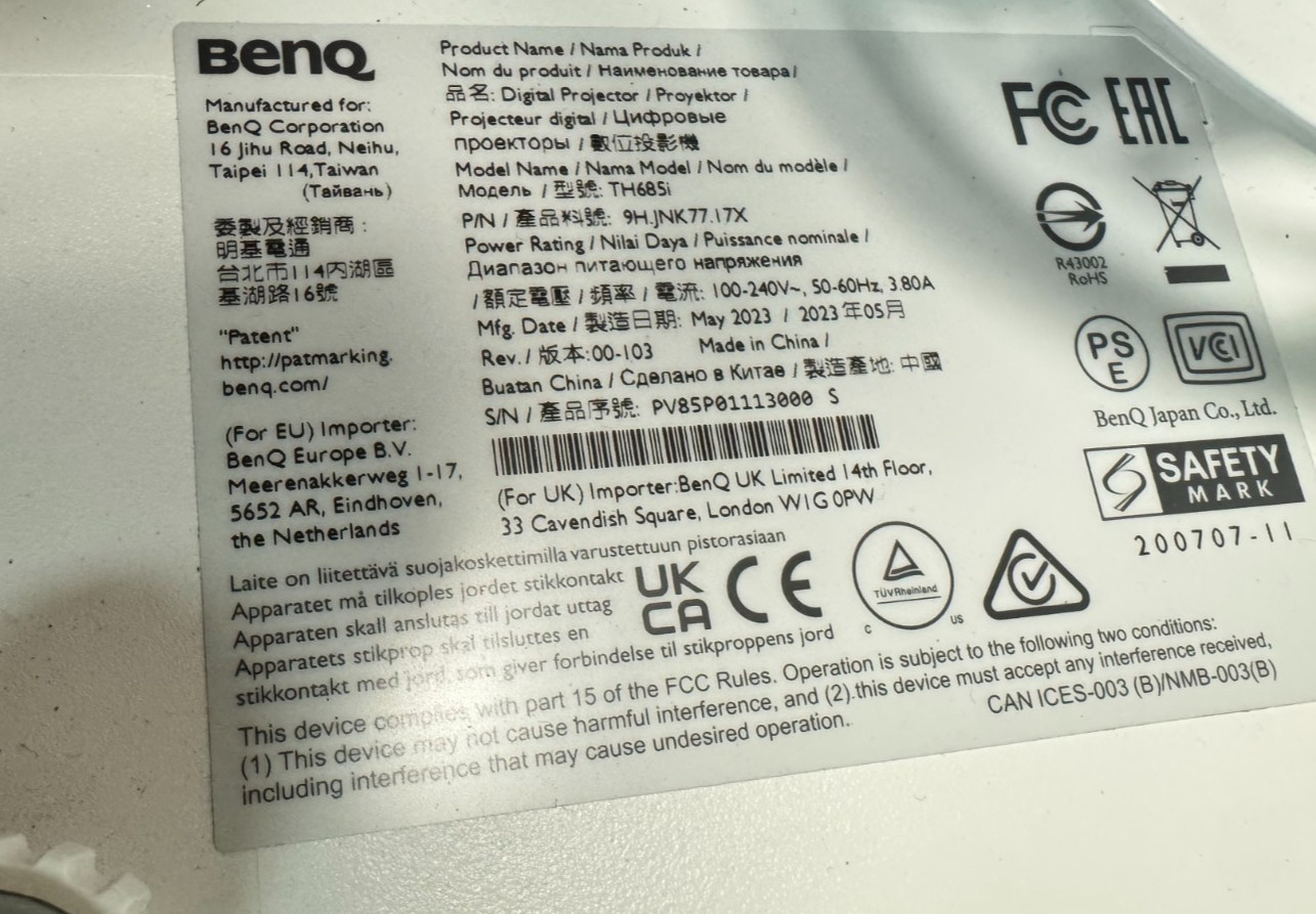 BenQ TH685i 1080p H/T Projector w/Original Cords, Remote