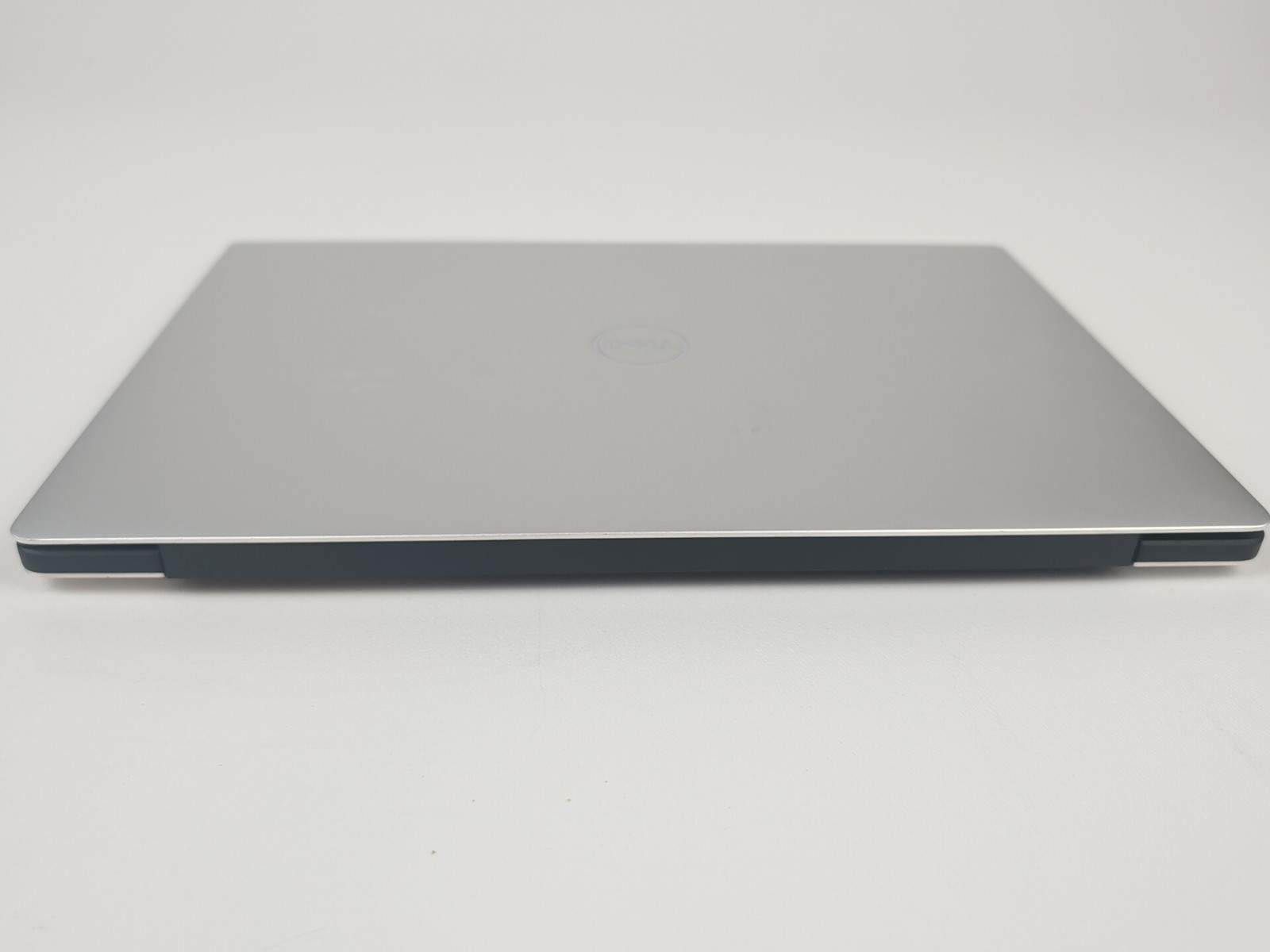 Dell XPS 13 7390 13.3″ Intel Core i5-10210U 1.6GHz 8GB RAM 256GB SSD Excellent +