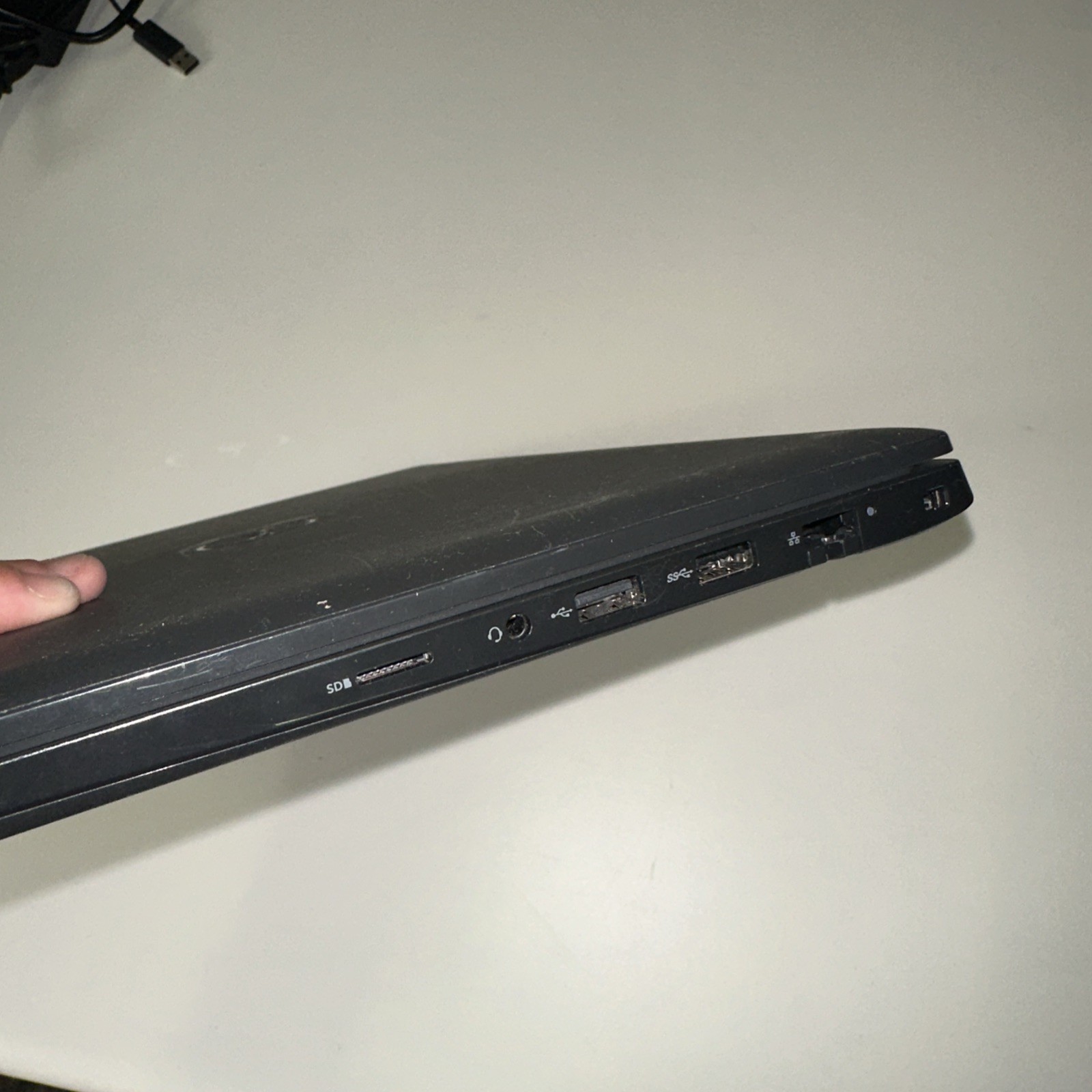 Dell Latitude 3420 14″ Laptop i5-1135G7, No RAM/Storage, Won’t Power on