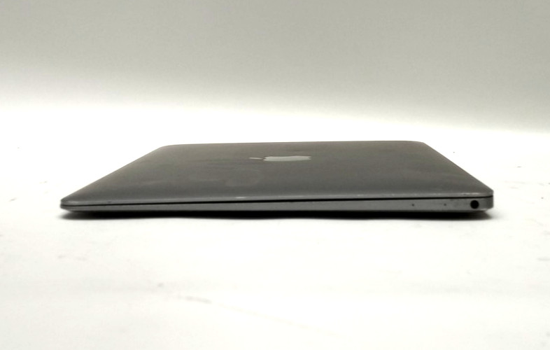 Apple Macbook A1534 M3-7Y32@1.10GHz 8GB RAM/256GB NVMe Mac OS Ventura WH896*!