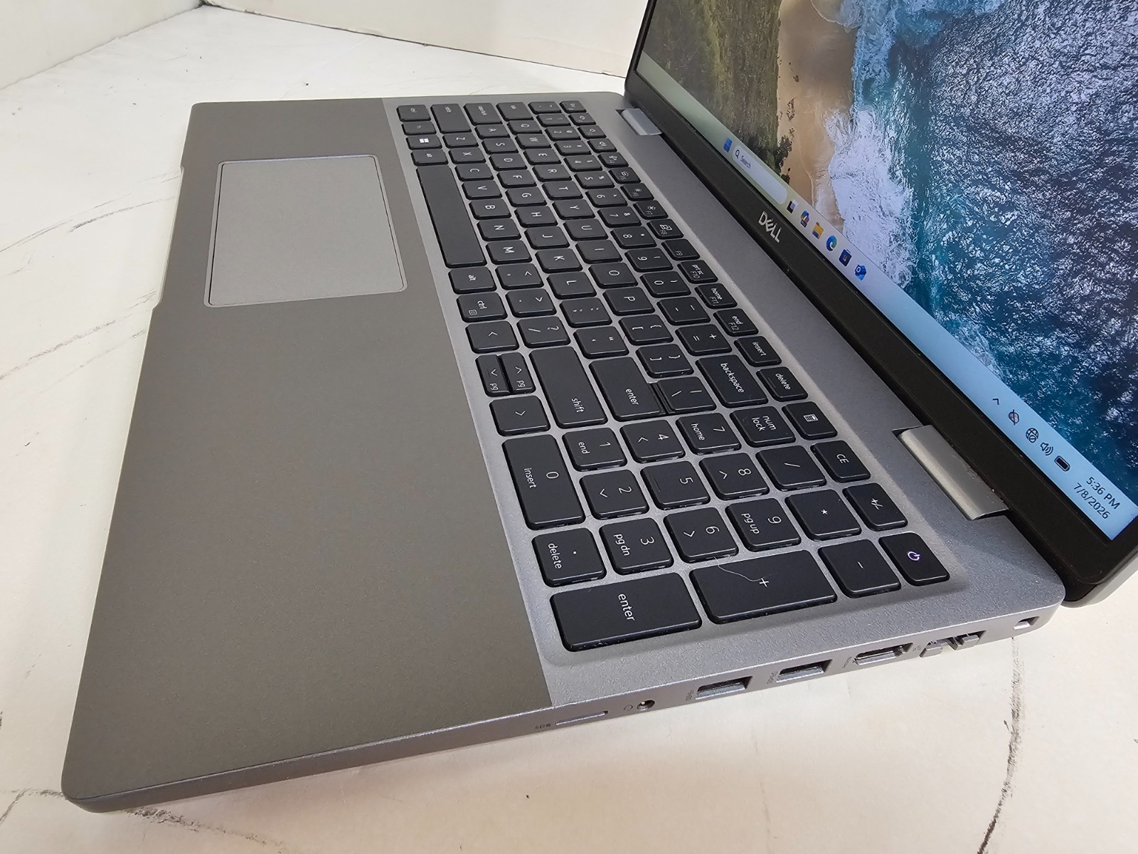Dell Latitude 5520 Laptop – 2.6 GHz i5-1145G7 16GB 512GB 15.6″ Touchscreen SP12