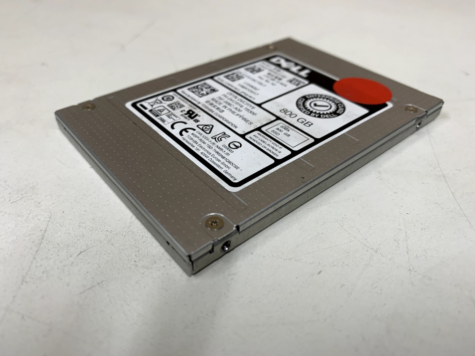 Dell THNSF8800CCSE 0VCRY6 2.5″ SATA 6Gbps 800GB Solid State Drive (SSD)