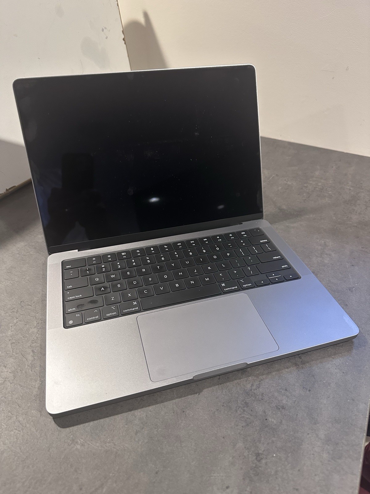 Apple MacBook Pro 14in 2023 Space Gray/Apple M3 4.05 GHz, 512 GB 8 GB 10-Core