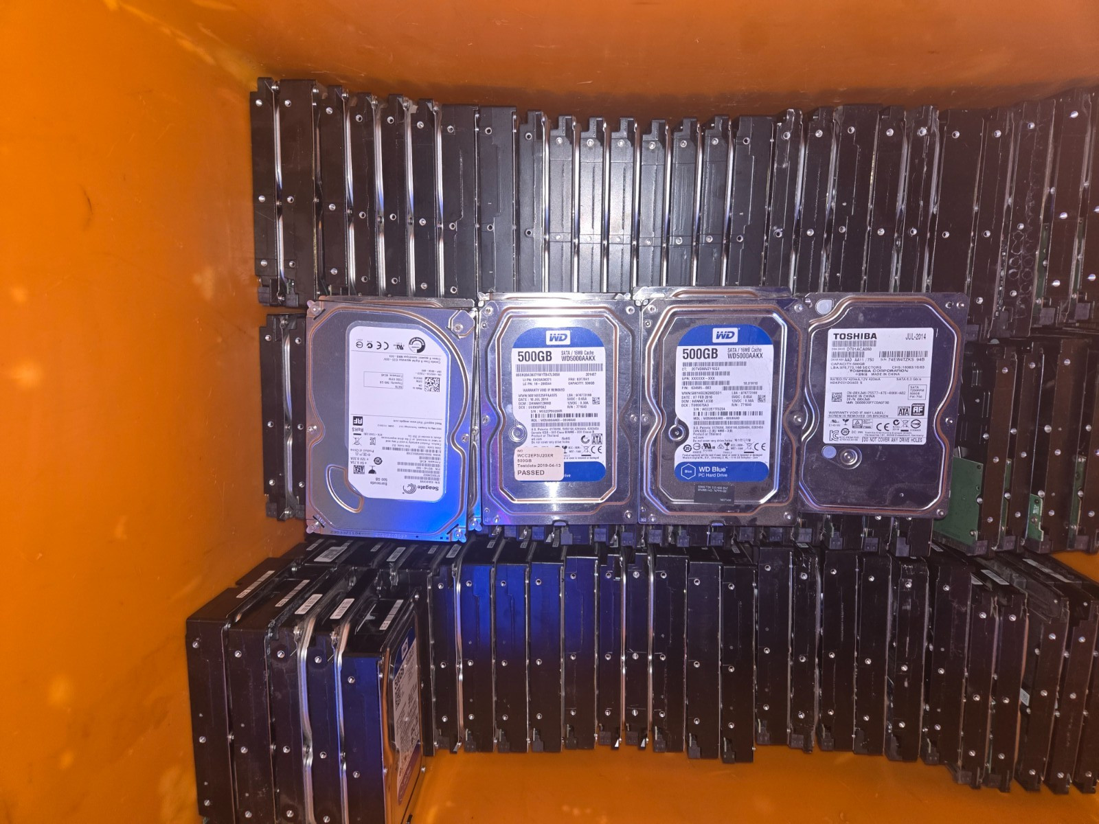 Lot of 10 500GB SATA 3.5″ Toshiba, Seagate, Hitachi WD Desktop Hard Drive TESTED
