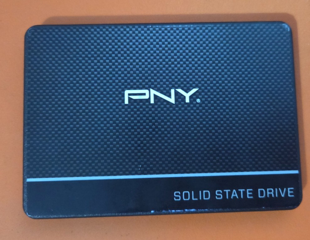 PNY CS900 250GB 2.5″ Internal SSD (SSD7CS900-250-RB)