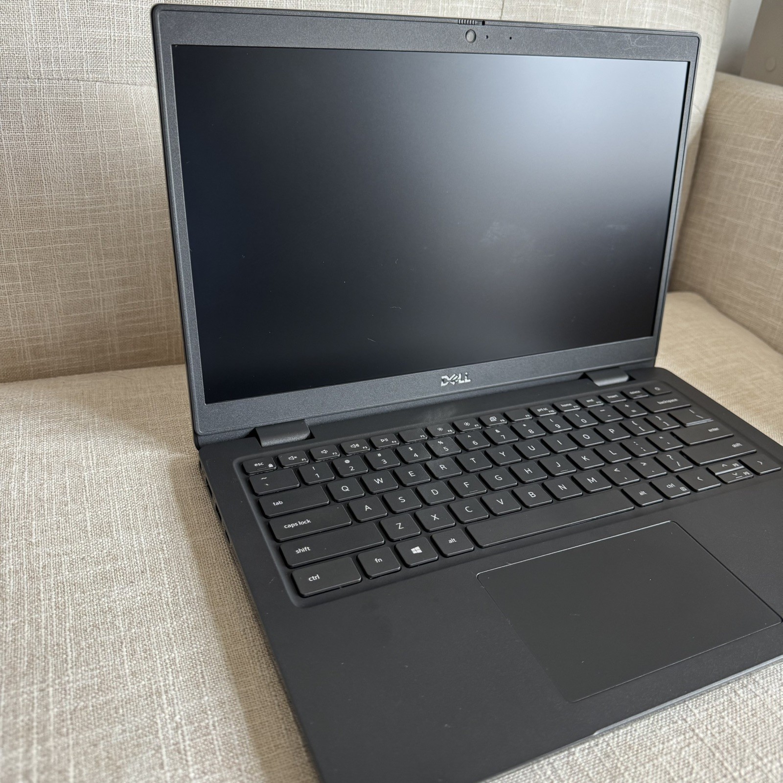 Dell Latitude 3420 | 14″ | i5-1135G7 | 8GB 256GB SSD | Win 11 Pro
