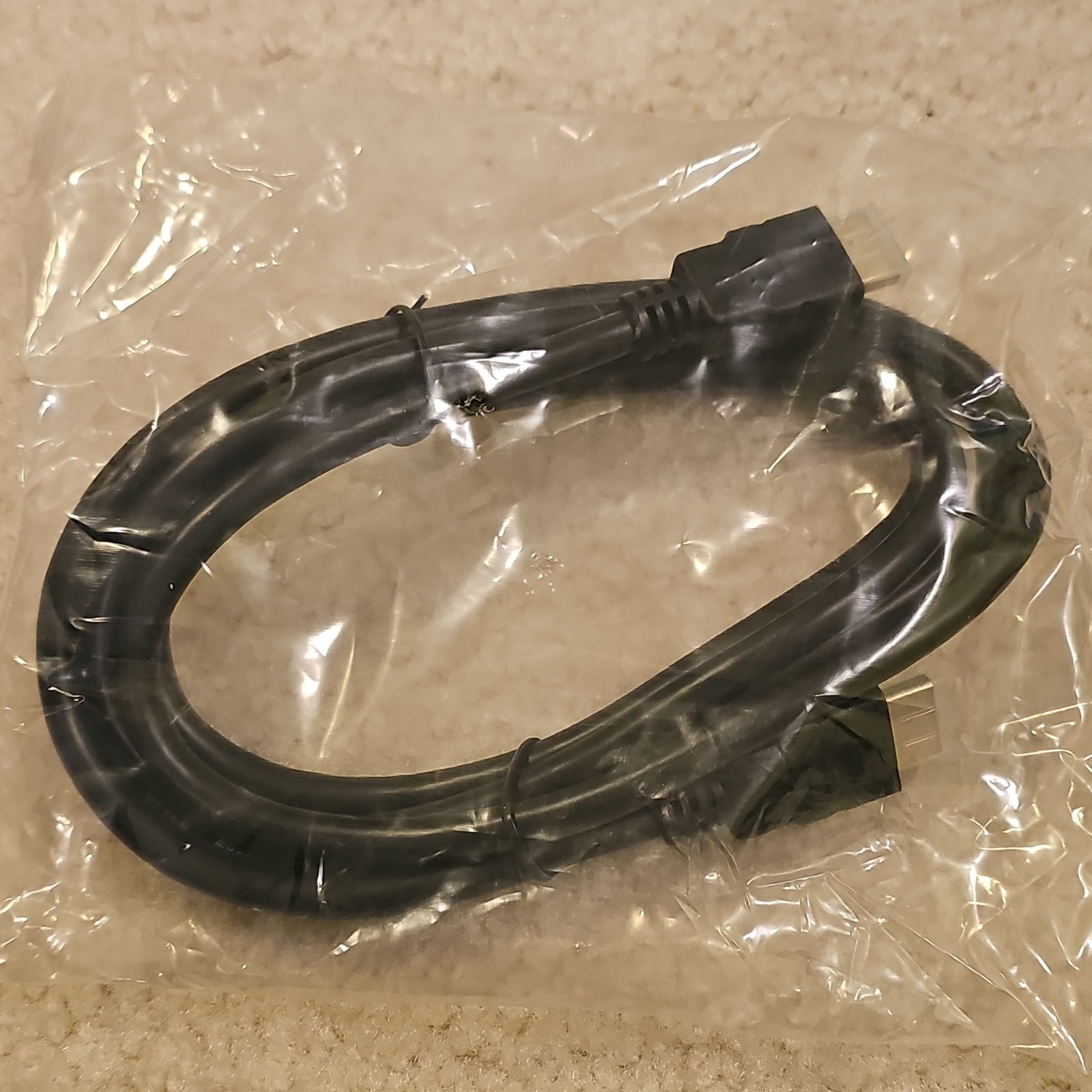 HDMI Standard Male to HDMI Standard Male HDMI Cable Black 1:1 5ft