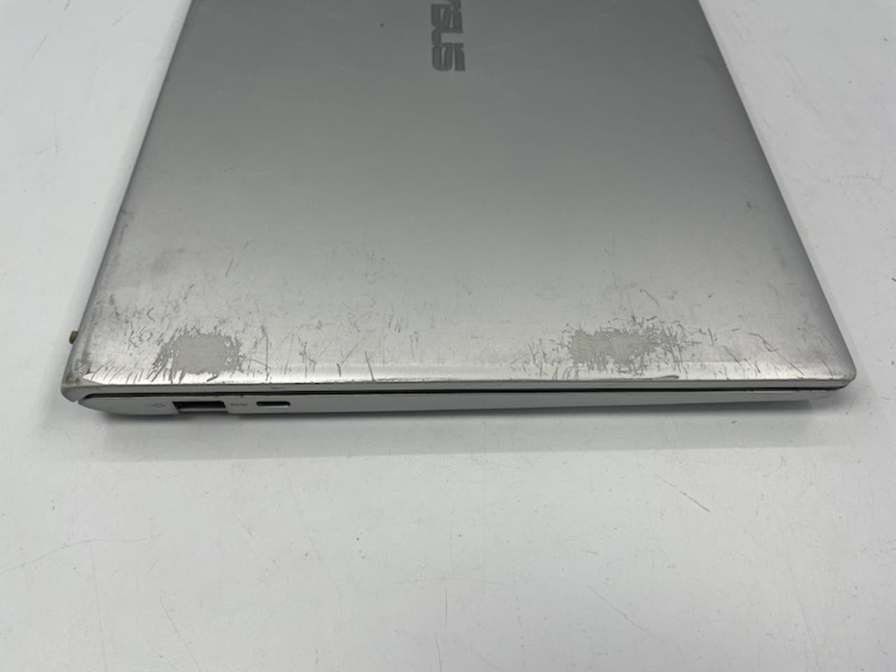 ASUS VIVIOBOOK X420UA Laptop w/ INTEL CORE i5-8250U 1.60 GHZ + 8 GB No HD/OS