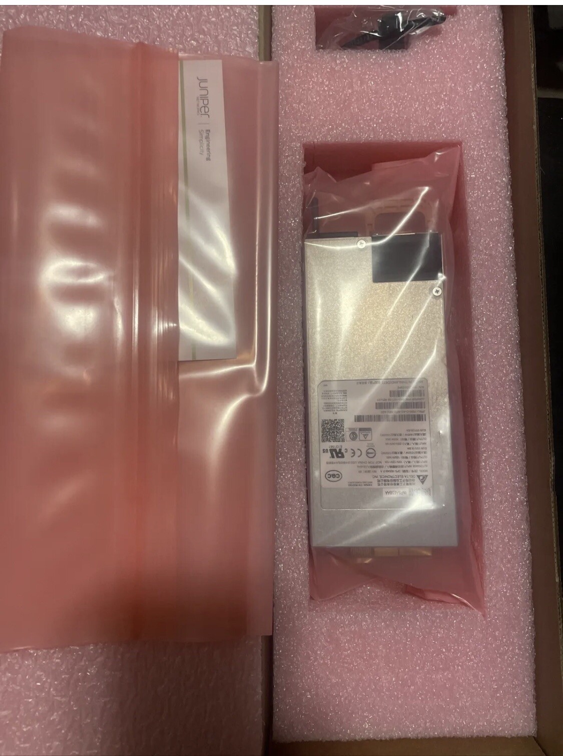 NEW JUNIPER JPSU-1600-C-AC-AFO 1600W AC PSU front-to-back airflow
