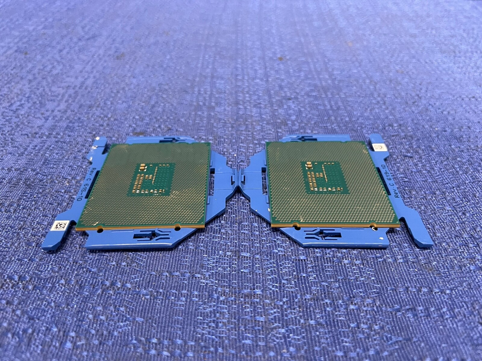 Lot of 2 Intel Xeon E5-2620 v3 Processor SR207 2.40GHz J611B349