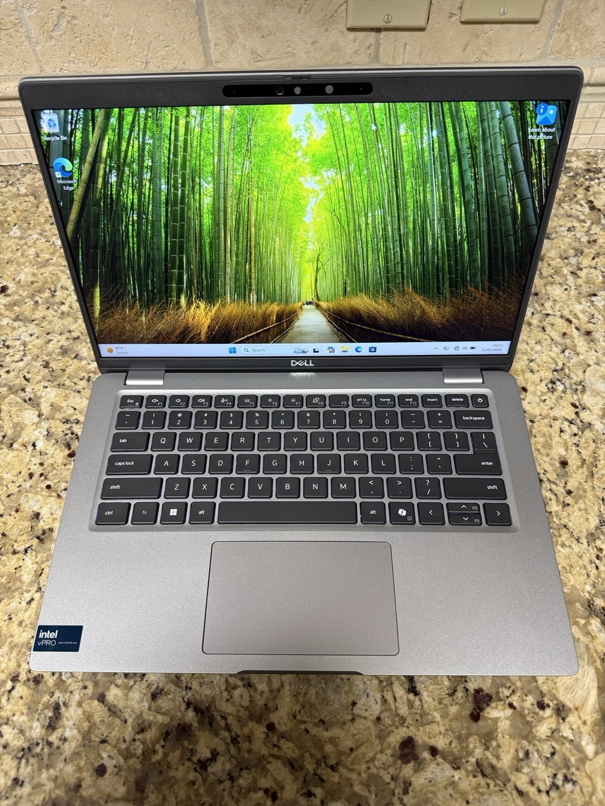 Dell Latitude 5450 Ultra 7 165U 32GB RAM 512GB SSD FHD Backlit