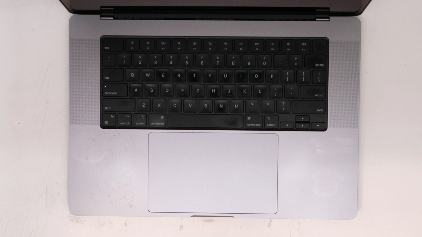 Apple Macbook Pro 16″ M1 Pro 10-Core 16GB 512GB – Very Good READ DESC