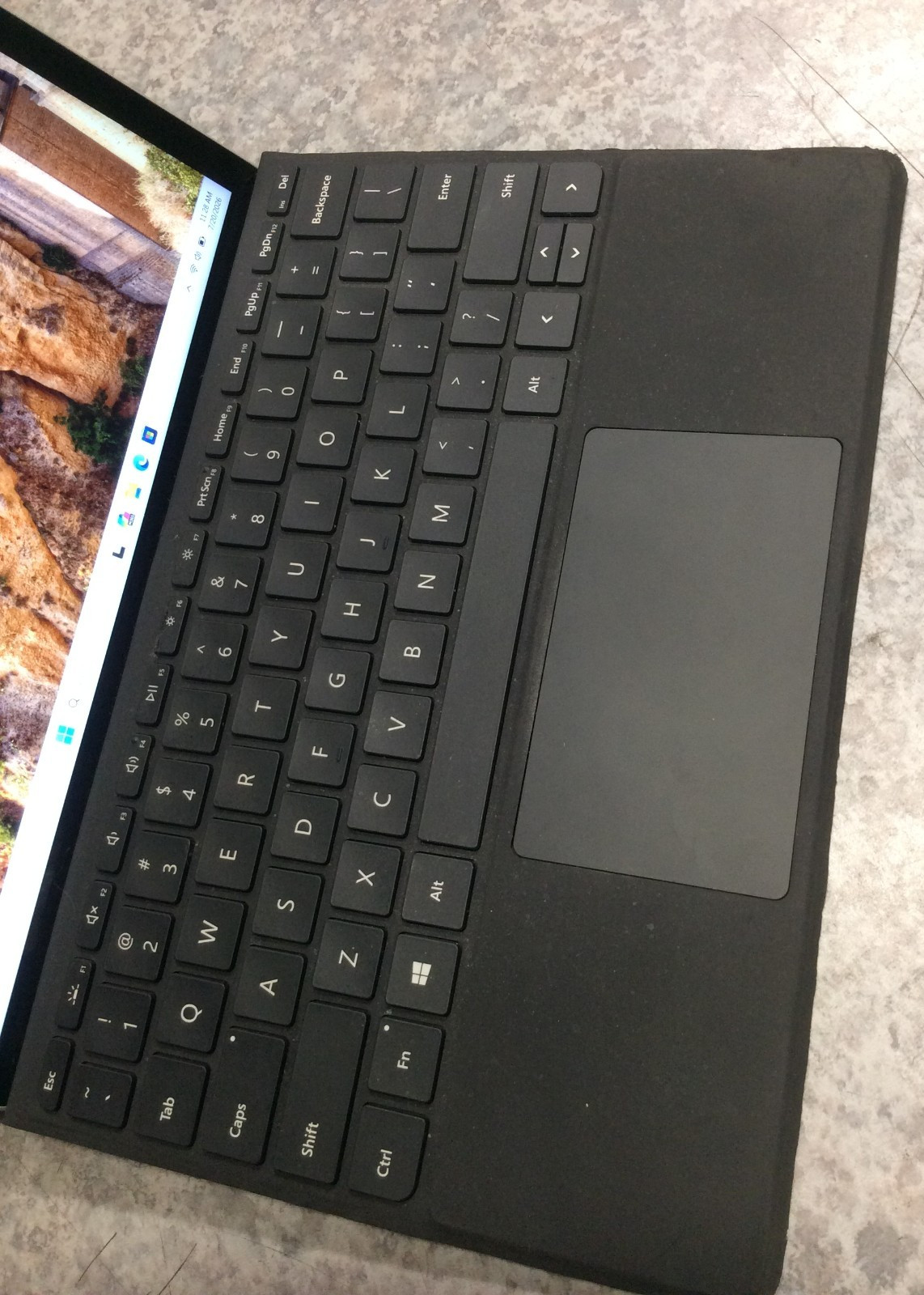 Microsoft Surface Go 2 1926 (10.5″, Intel m3 8100Y, 4GB, 64GB Win 11 NO Chg