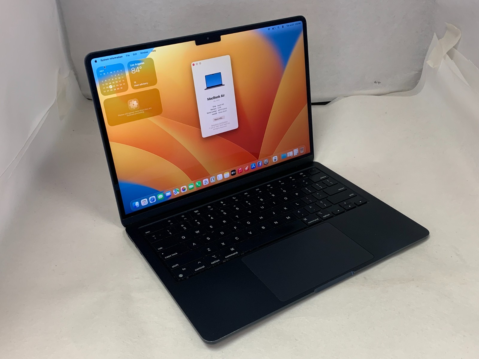 MacBook Air M2 13.3″ (2022) M2 8GB RAM 256GB SSD macOS Tahoe Read