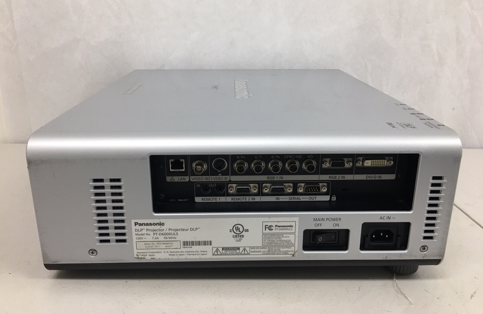 Panasonic PT-D6000ULS XGA 6500 Lumens DLP Large Venue Projector (PARTS) #7587