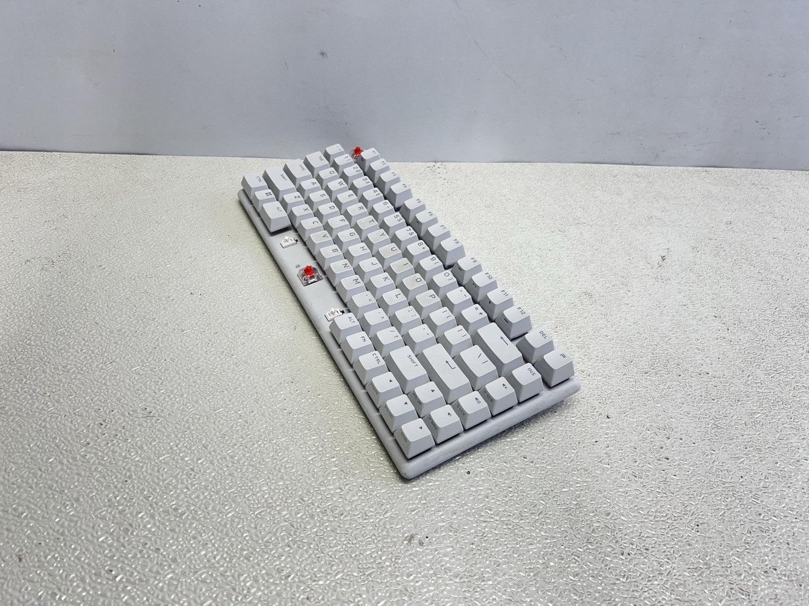 Alienware Pro-KB 75% Mechanical Gaming Keyboard – Lunar Light –