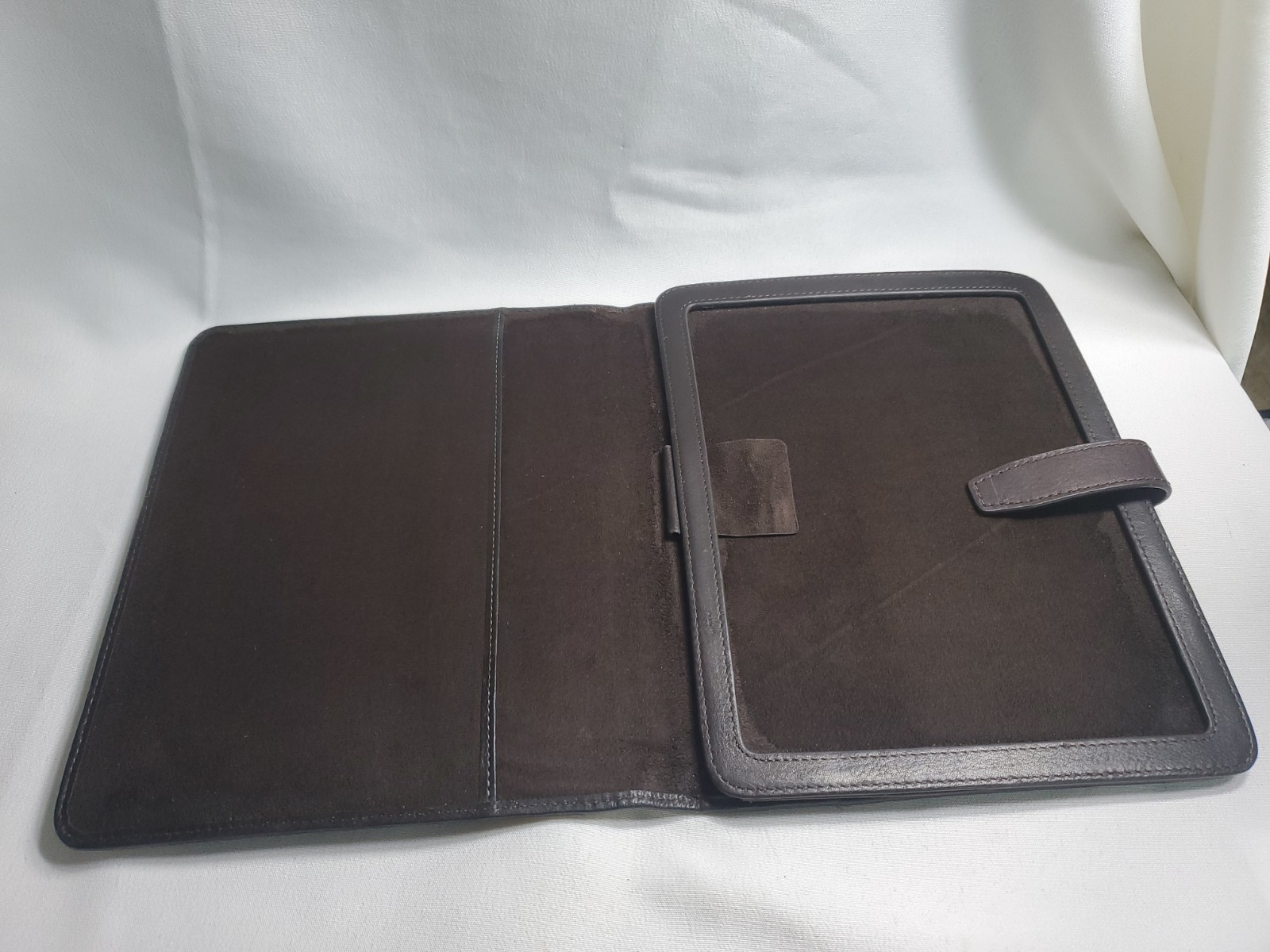 Fossil Brown Leather Tablet ipad Case Strap Travel