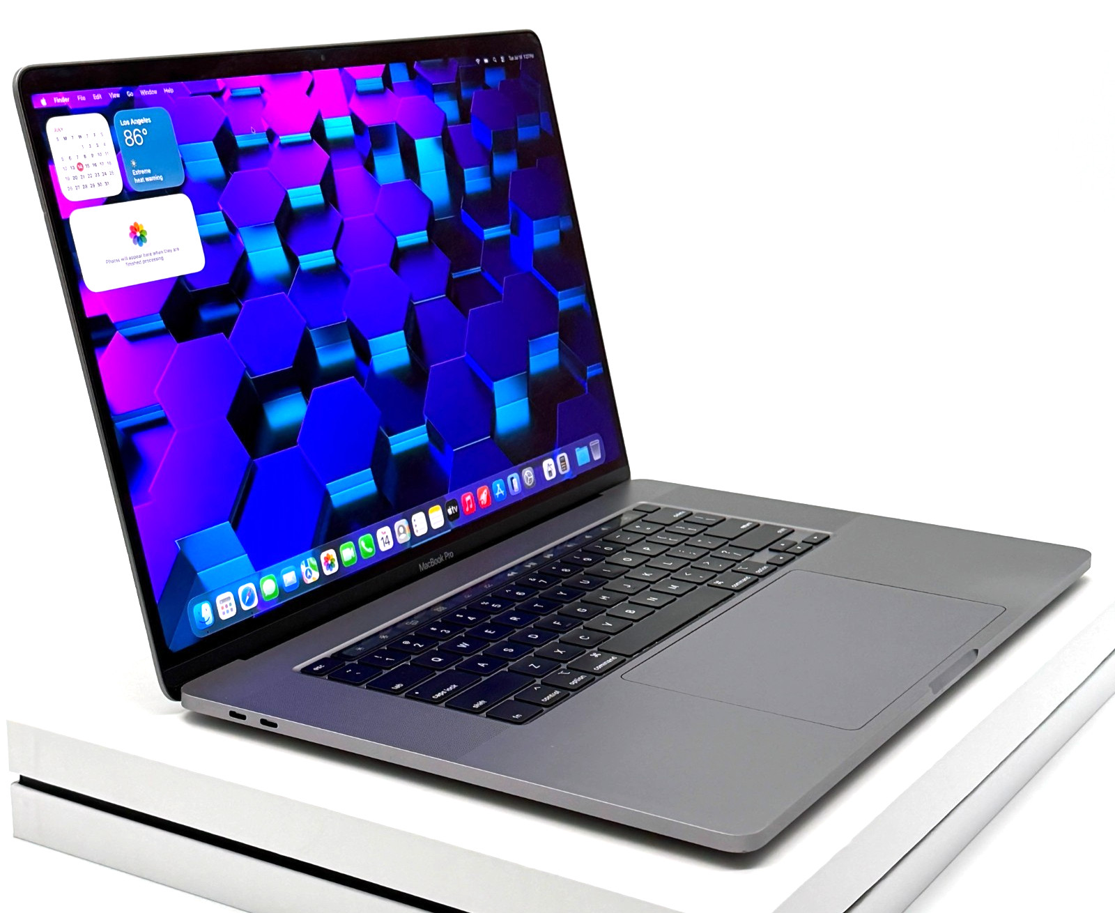 8TB SSD – MACBOOK PRO 16 INCH – 8TB SSD – 64GB RAM – WARRANTY