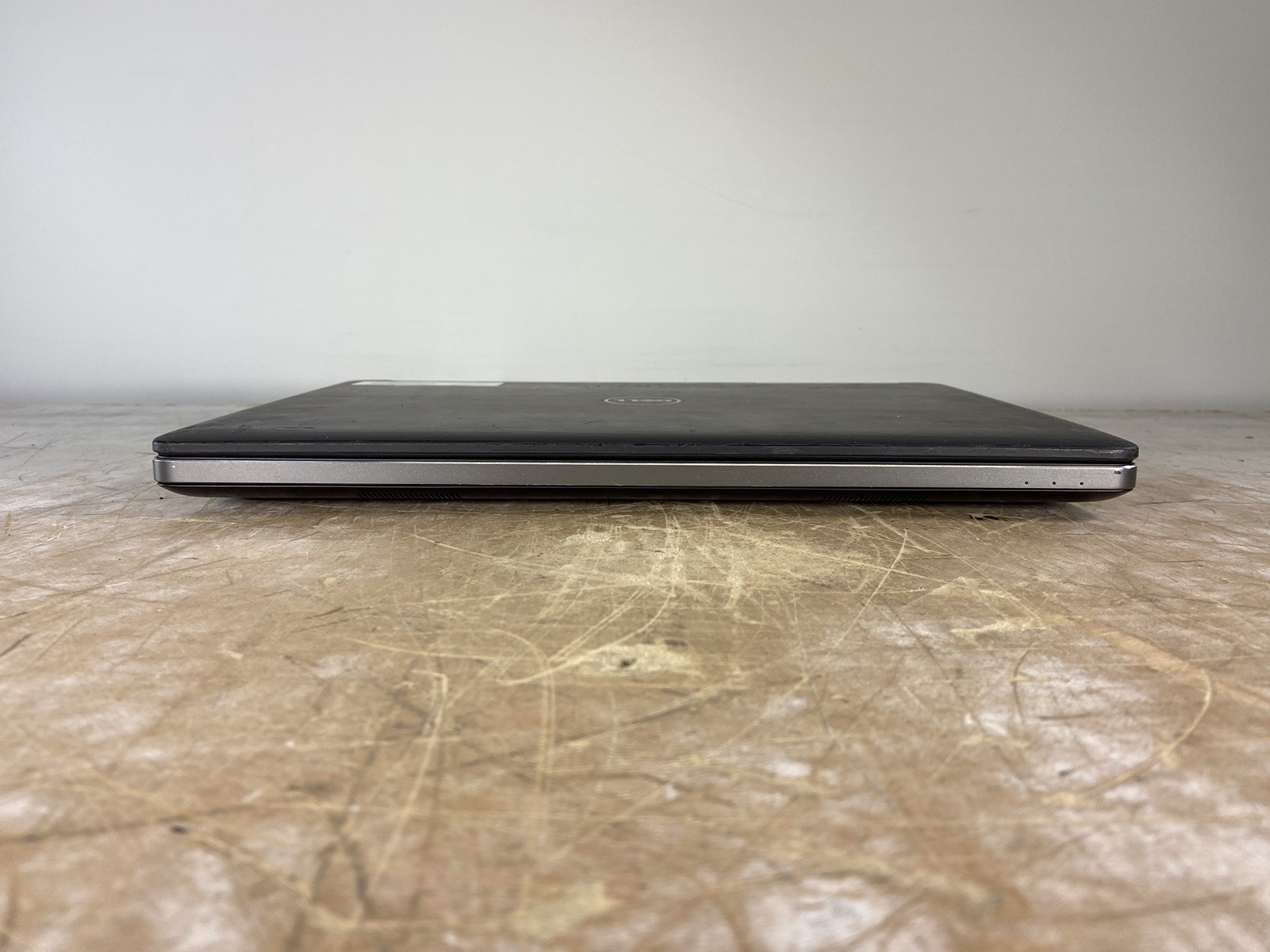 DELL PRECISION 7520 i7-7820HQ @ 2.90GHz, 8GB RAM, NO HDD/OS
