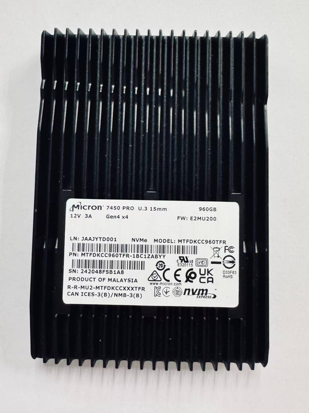 Micron 7450 PRO 960GB U.3 15mm PCIe 4.0 NVMe Enterprise SSD MTFDKCC960TFR