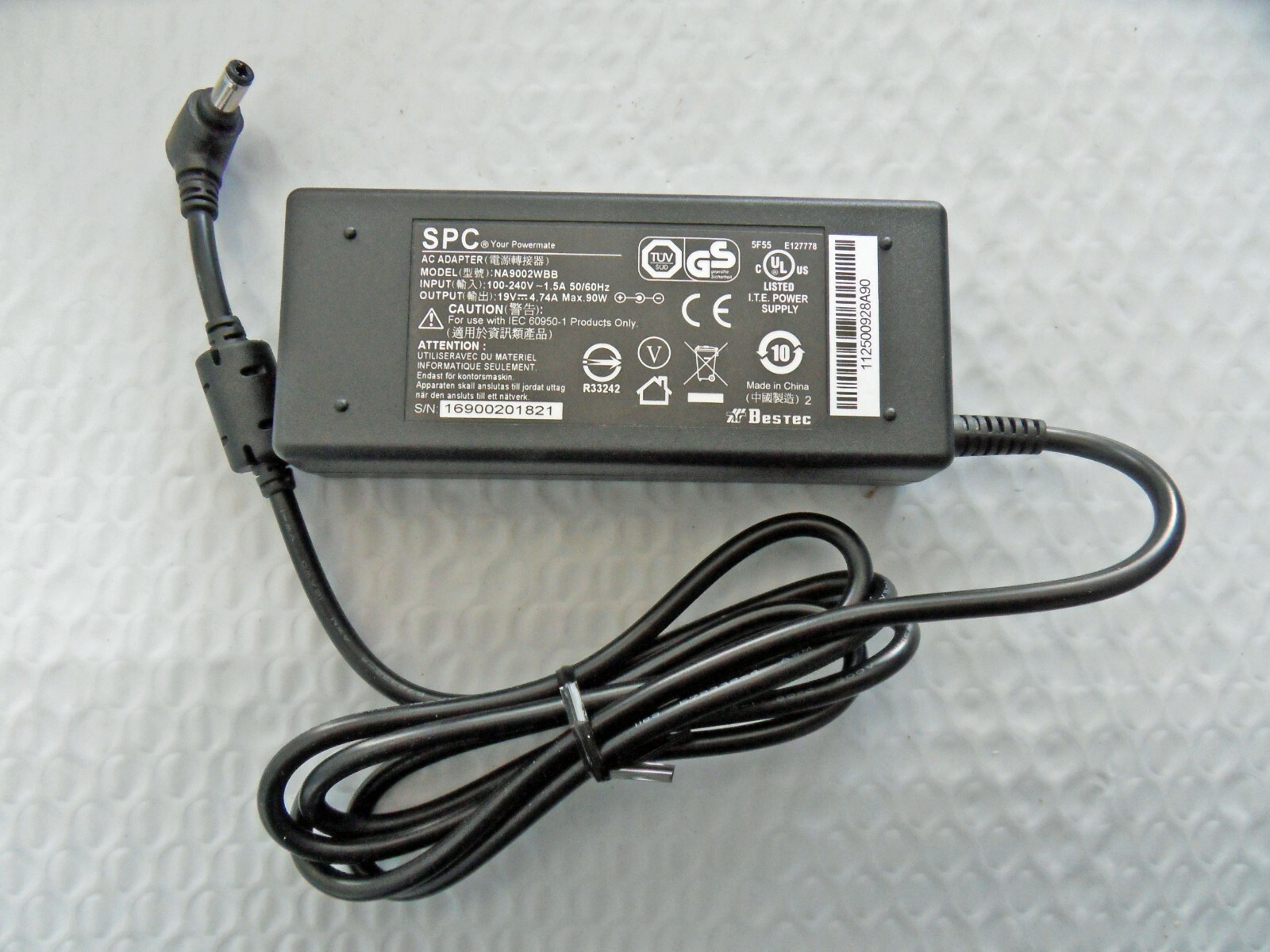 Genuine OEM Bestec NA9002WBB 90W 19V 4.74A Laptop Charger fits many Dell models