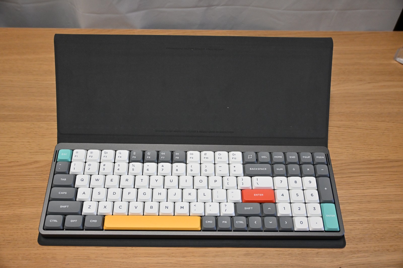 NuPhy Air96 V2 Mechanical Keyboard Blue 2.0 Switches + NuFolio Case Wireless