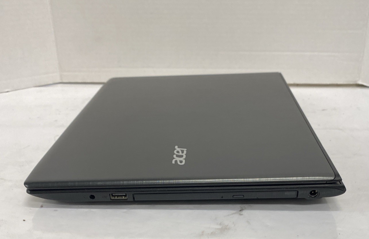 ACER ASPIRE E5-575 15.6″ Laptop Intel Core i3-7100U@2.40GHz 12GB RAM 240GB SSD